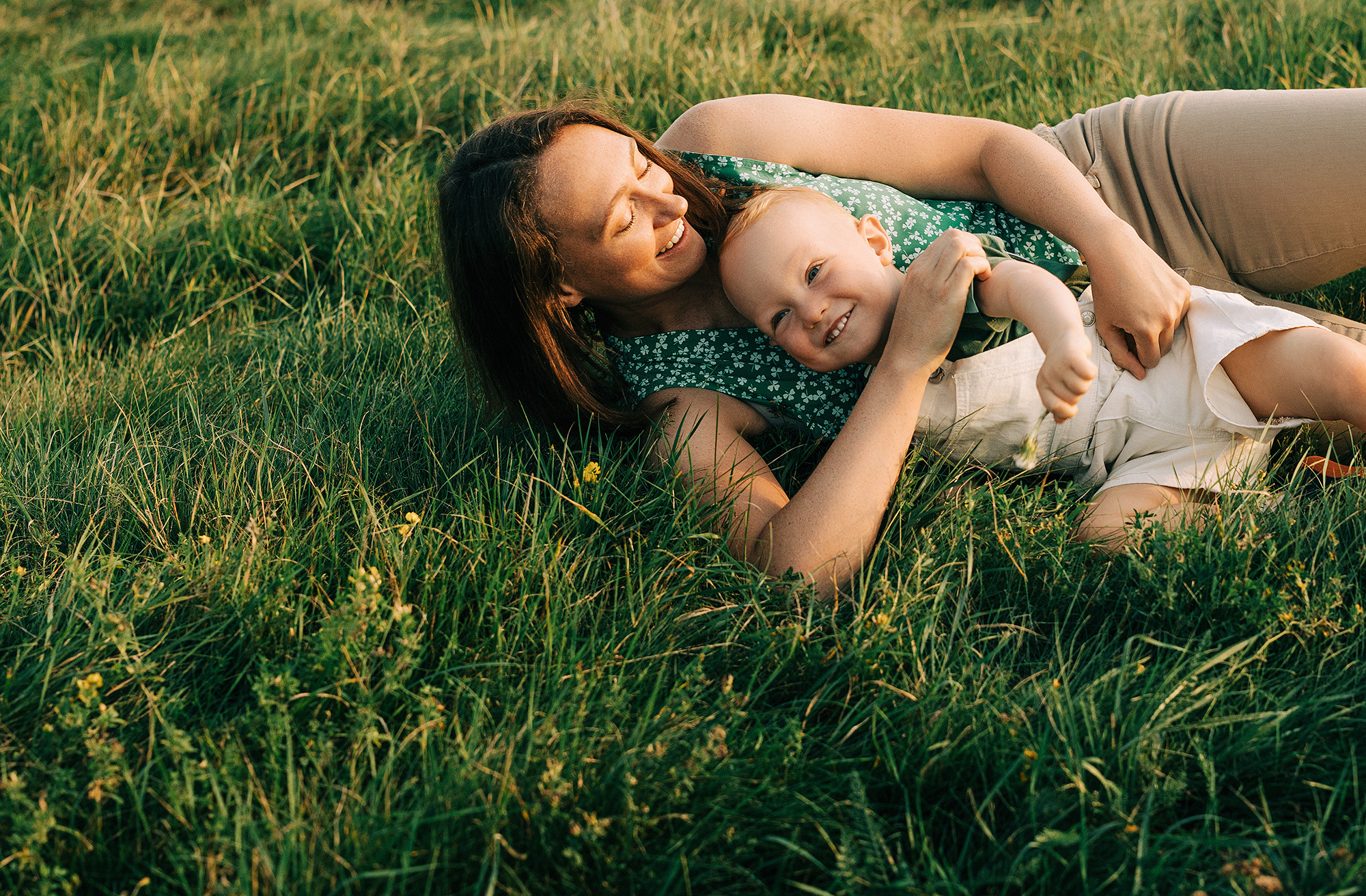 Outdoor family photoshoot in Prague. Family and wedding photographer in Prague Natalia Fedori