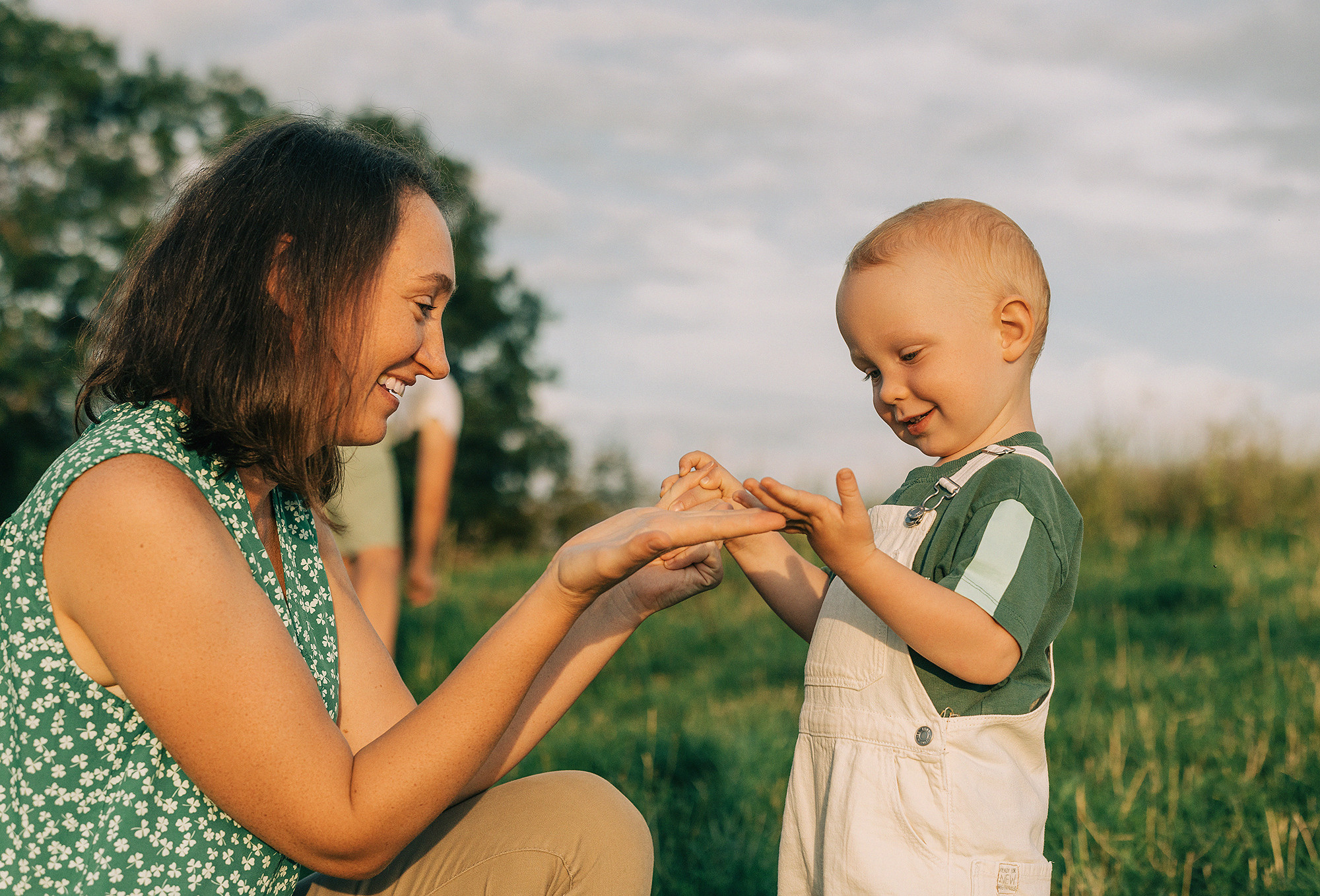 Outdoor family photoshoot in Prague. Family and wedding photographer in Prague Natalia Fedori