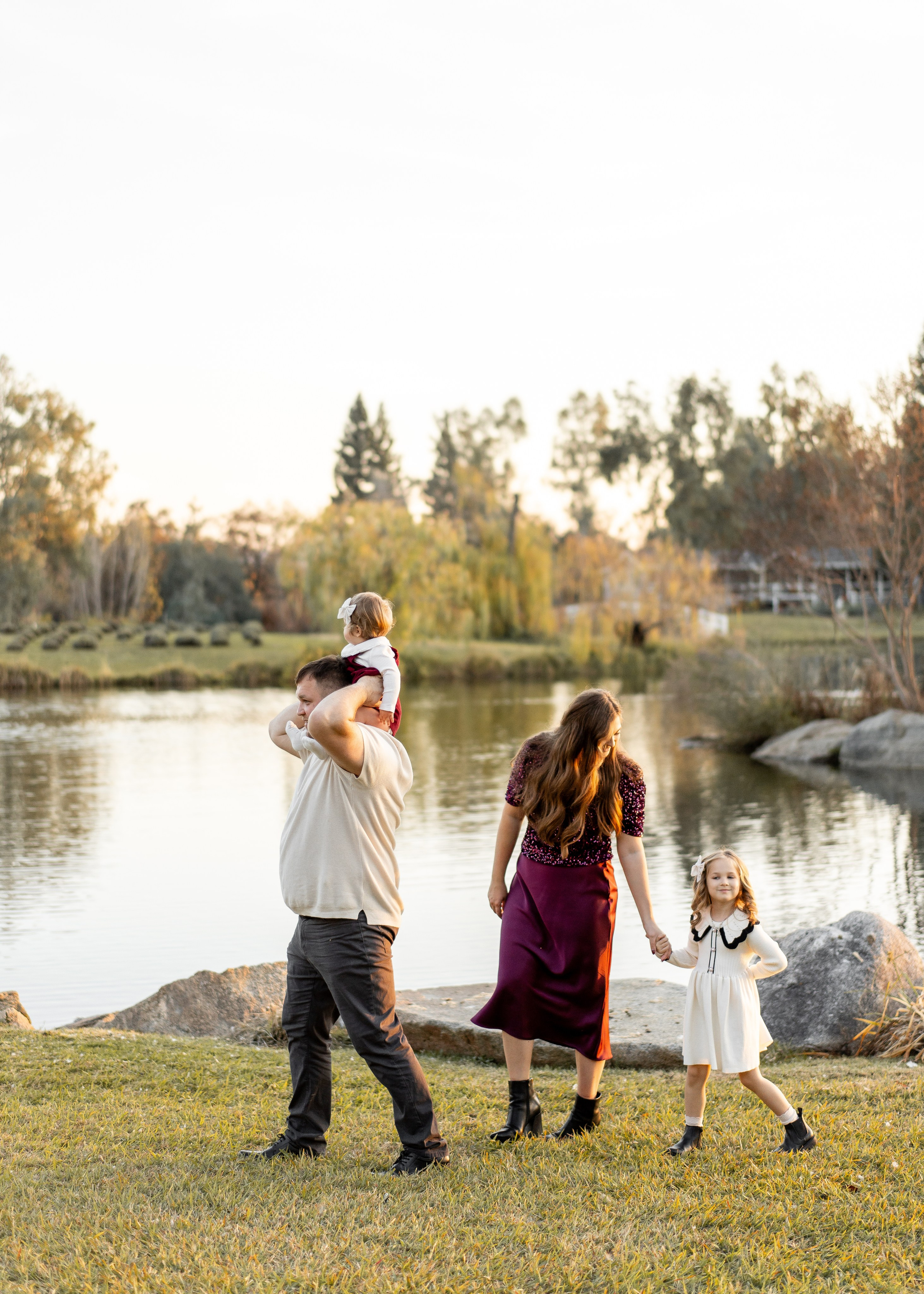 Klyushin family. Family photographer in Sacramento | Sofia Pavenko