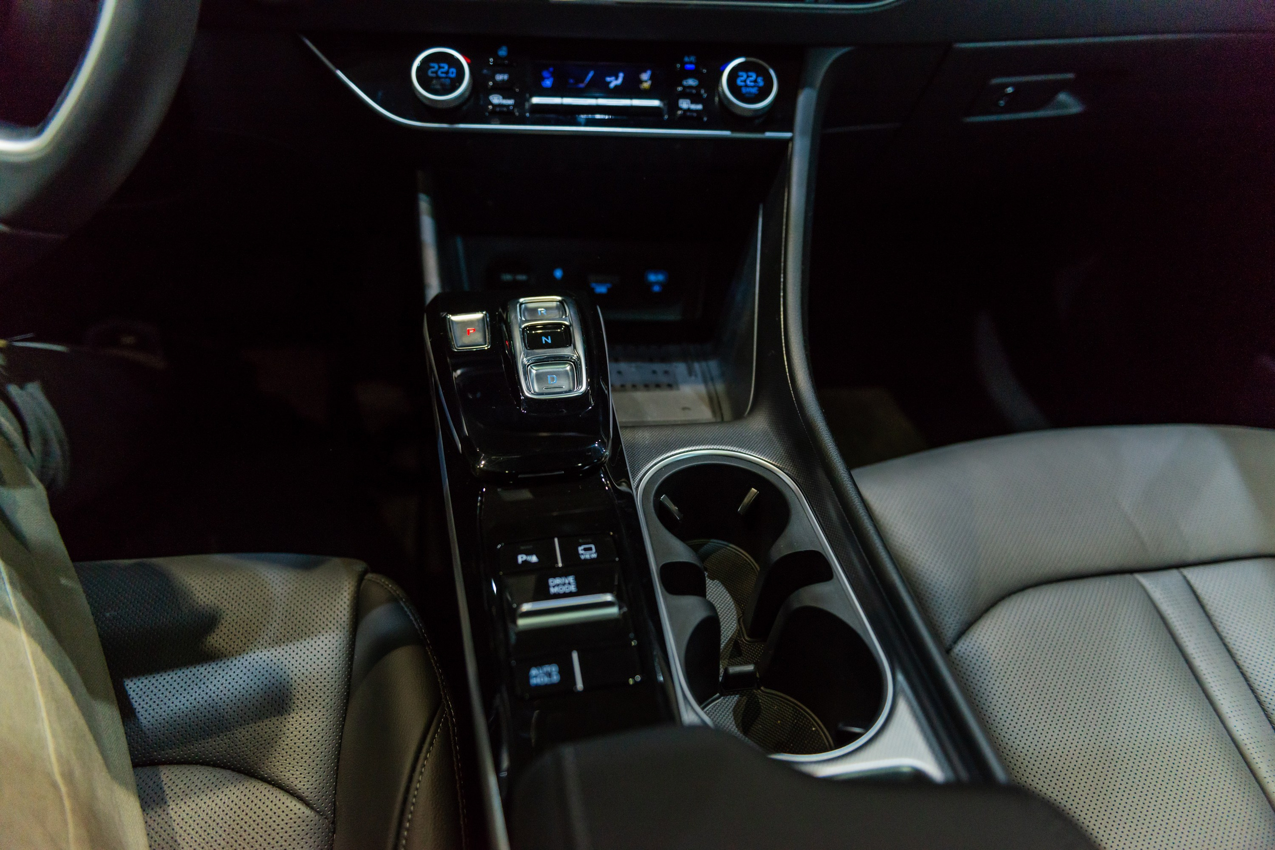 Закрытая презентация новой 8-й Hyundai Sonata. ФОТОГРАФ МЕКСИКА КИНТАНА-РОО