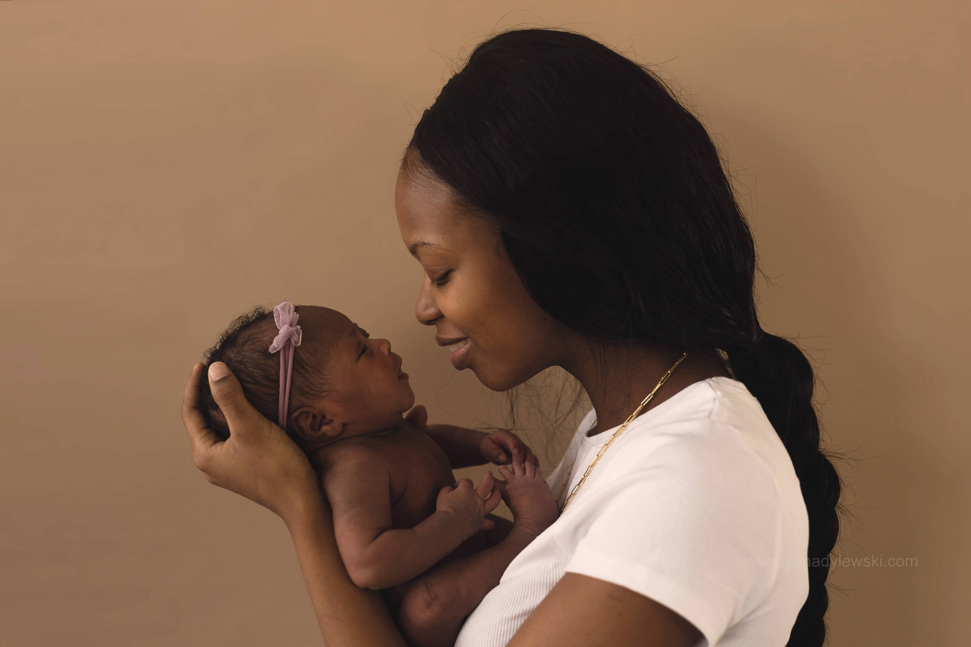 <photographe nouveaux nés Lille> 