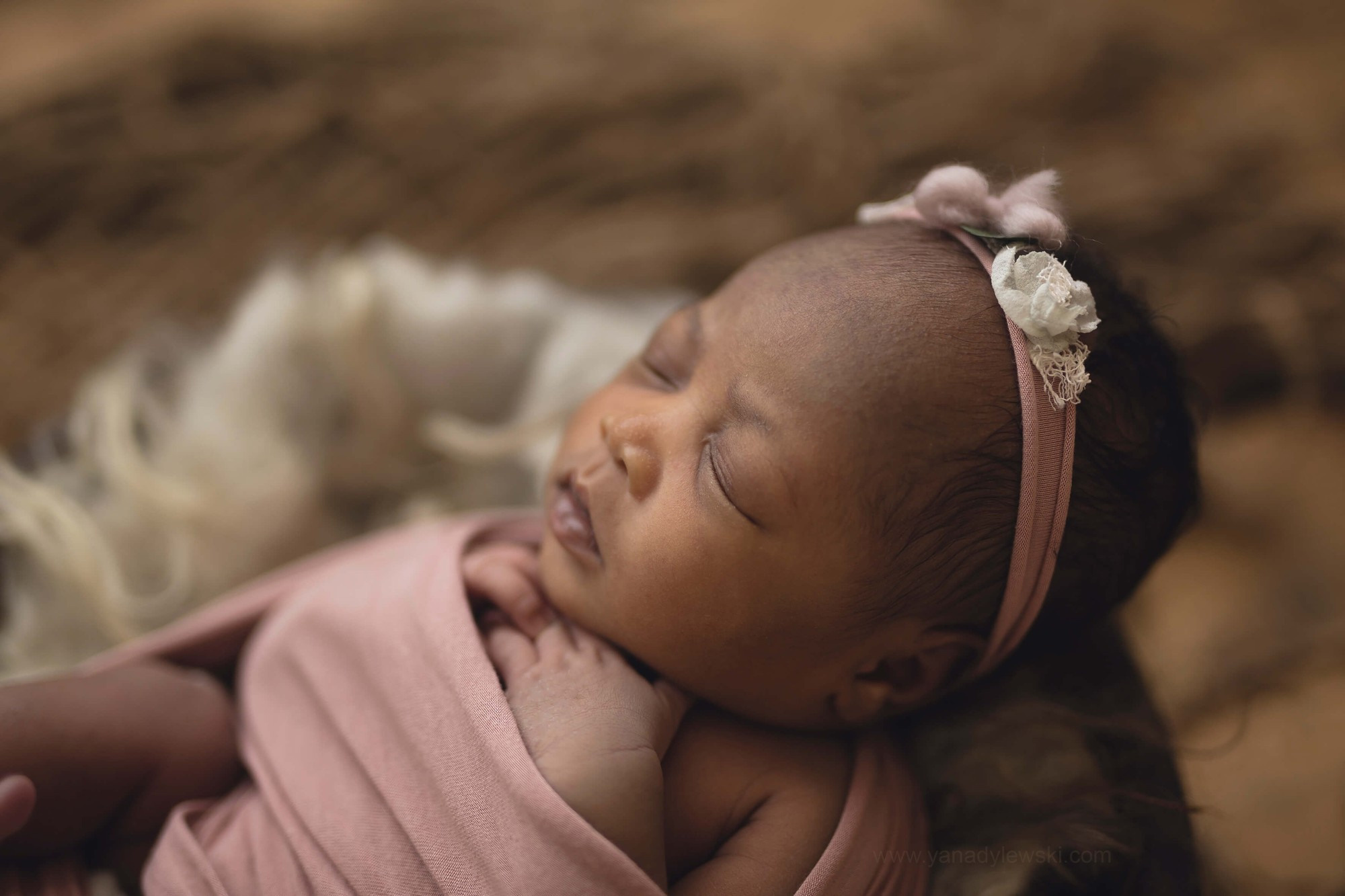 <photographe nouveaux nés Lille> 