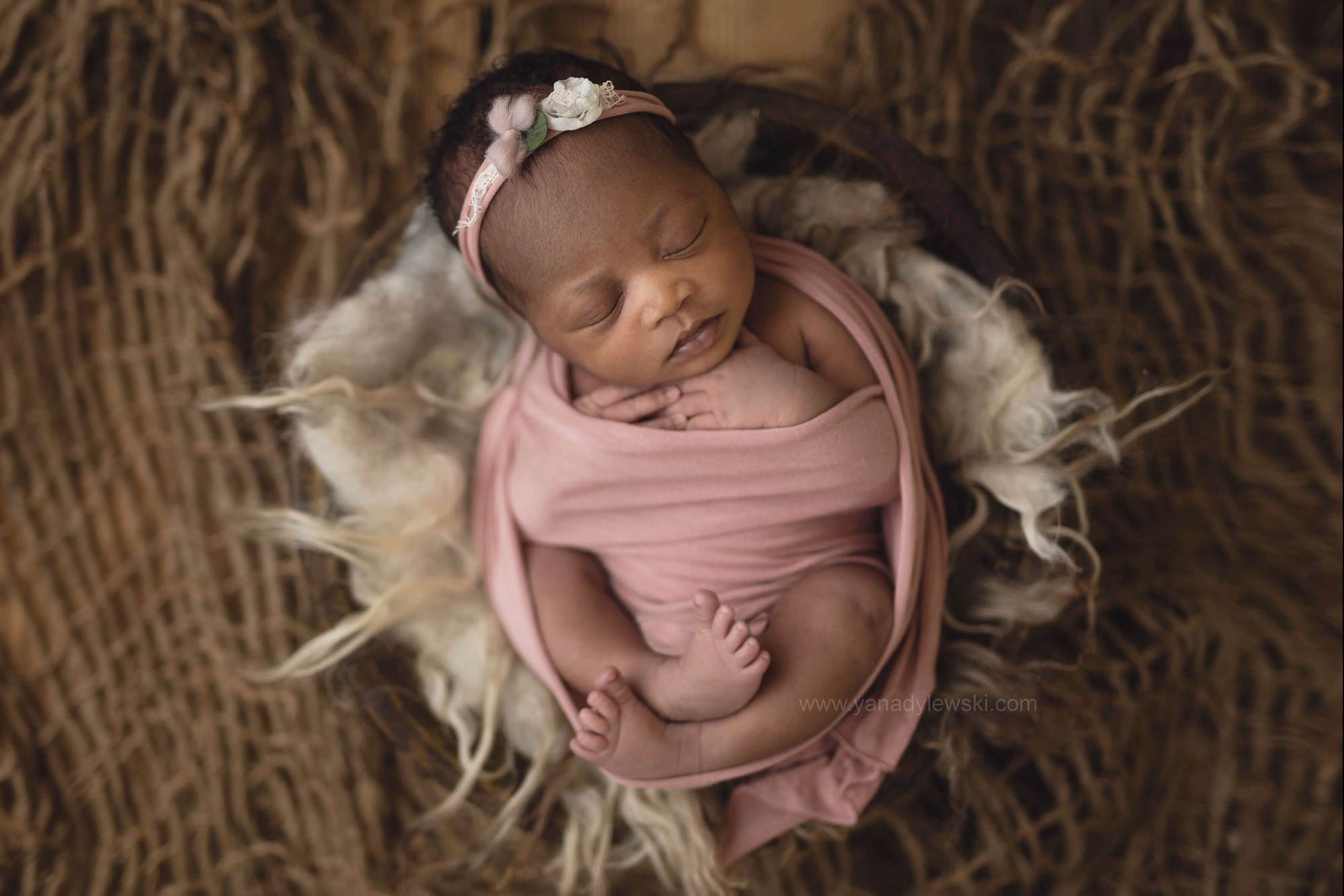 <photographe nouveaux nés Lille> 