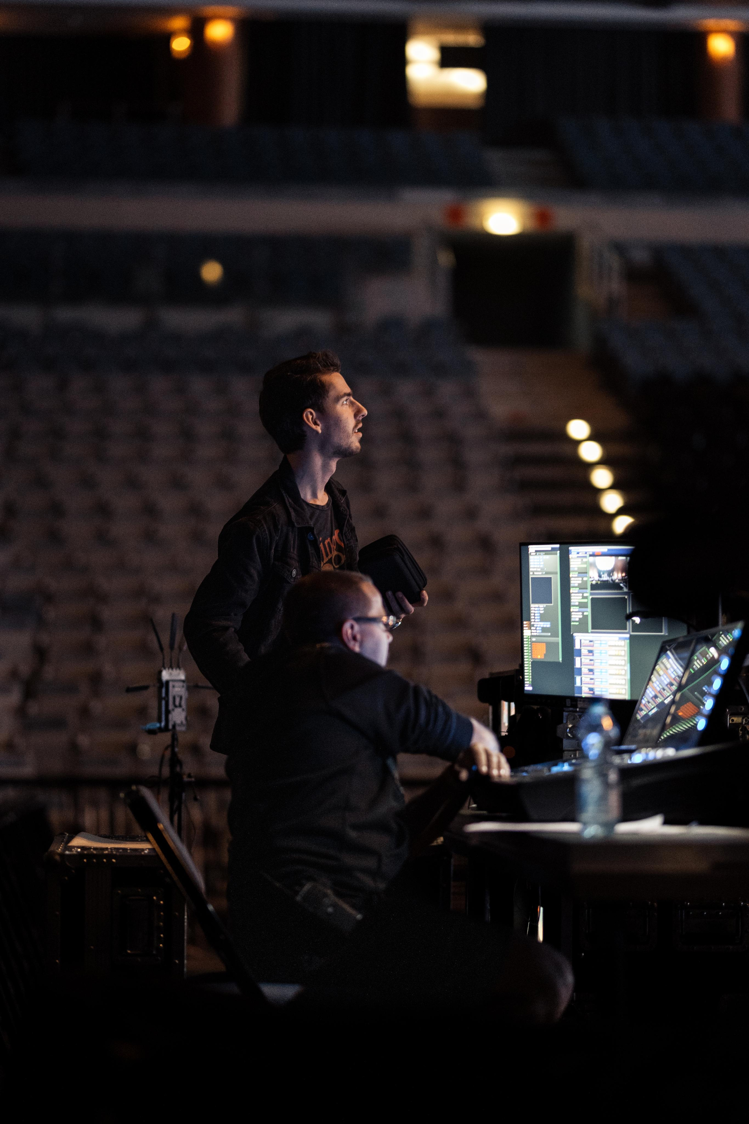 Event photography. Dana Lišková — Empathetic Photographer | Introspective Artist |Neurodivergent Coach | Founder of Artepy.cz