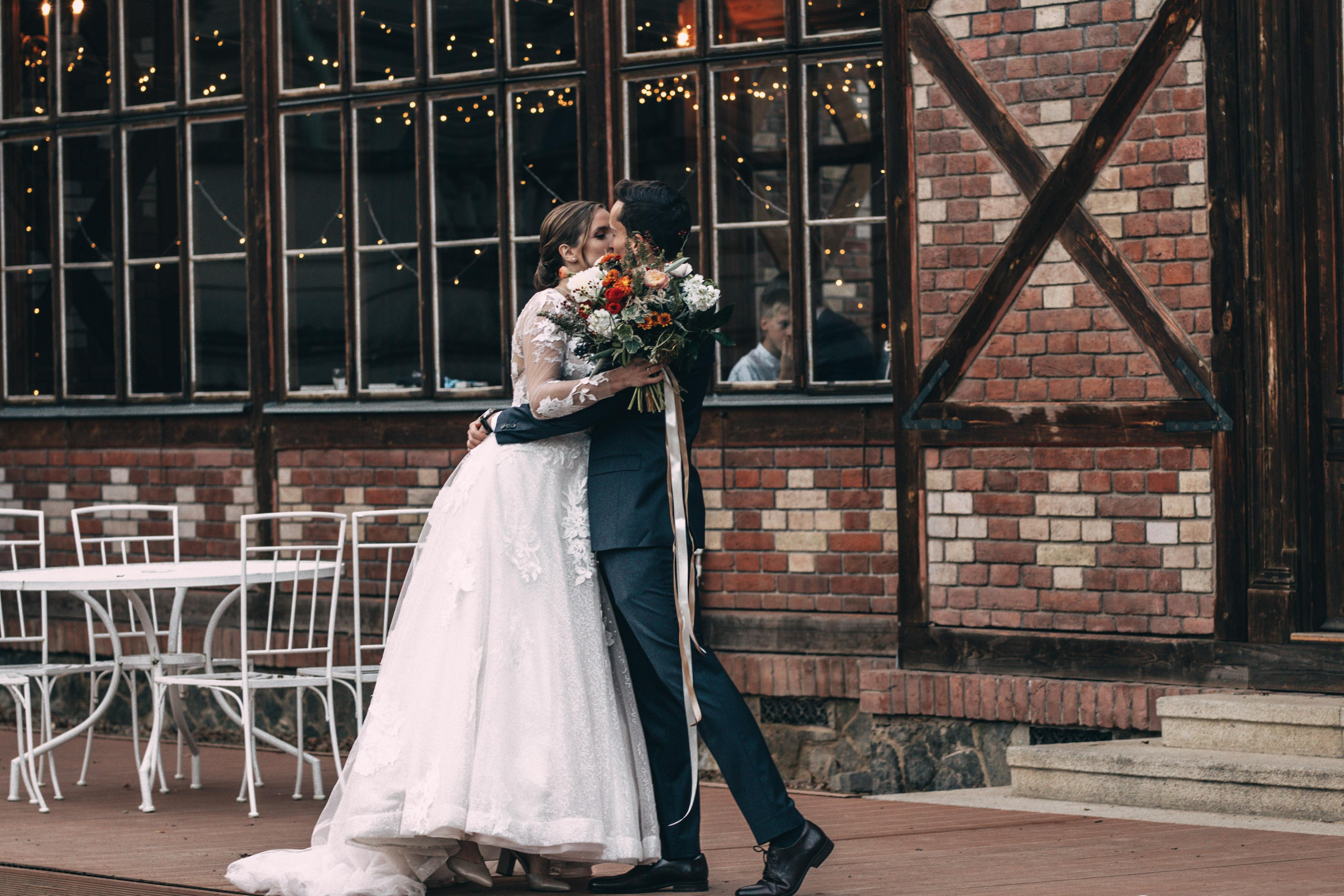 Dana Lišková - Svatební fotografka Praha - Svatební fotograf Praha - Párové fotografie - Svatební portréty 