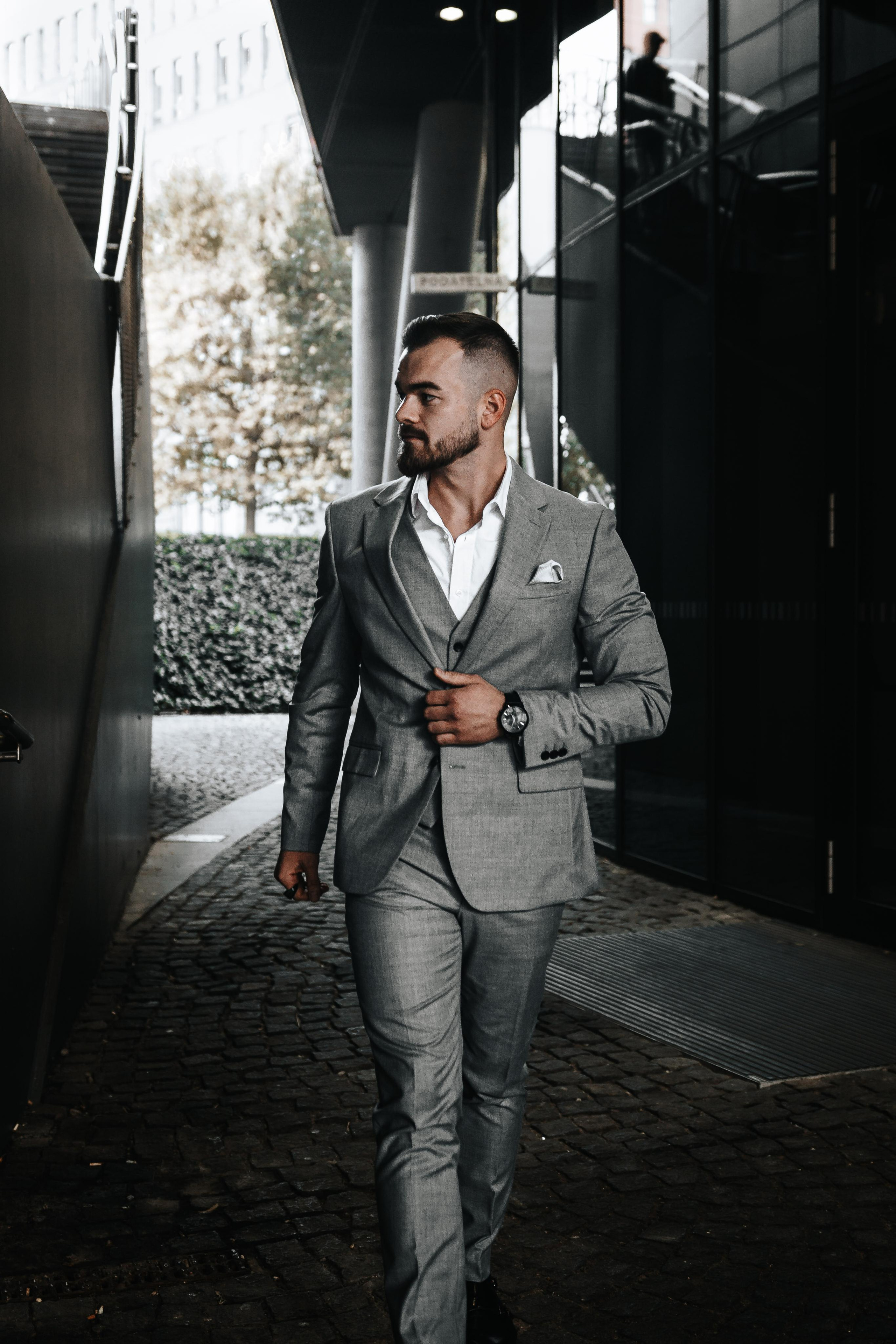 Dana Lišková - Business and Portrait photographer Prague - Brand Photographer Prague - Corporate portraits 