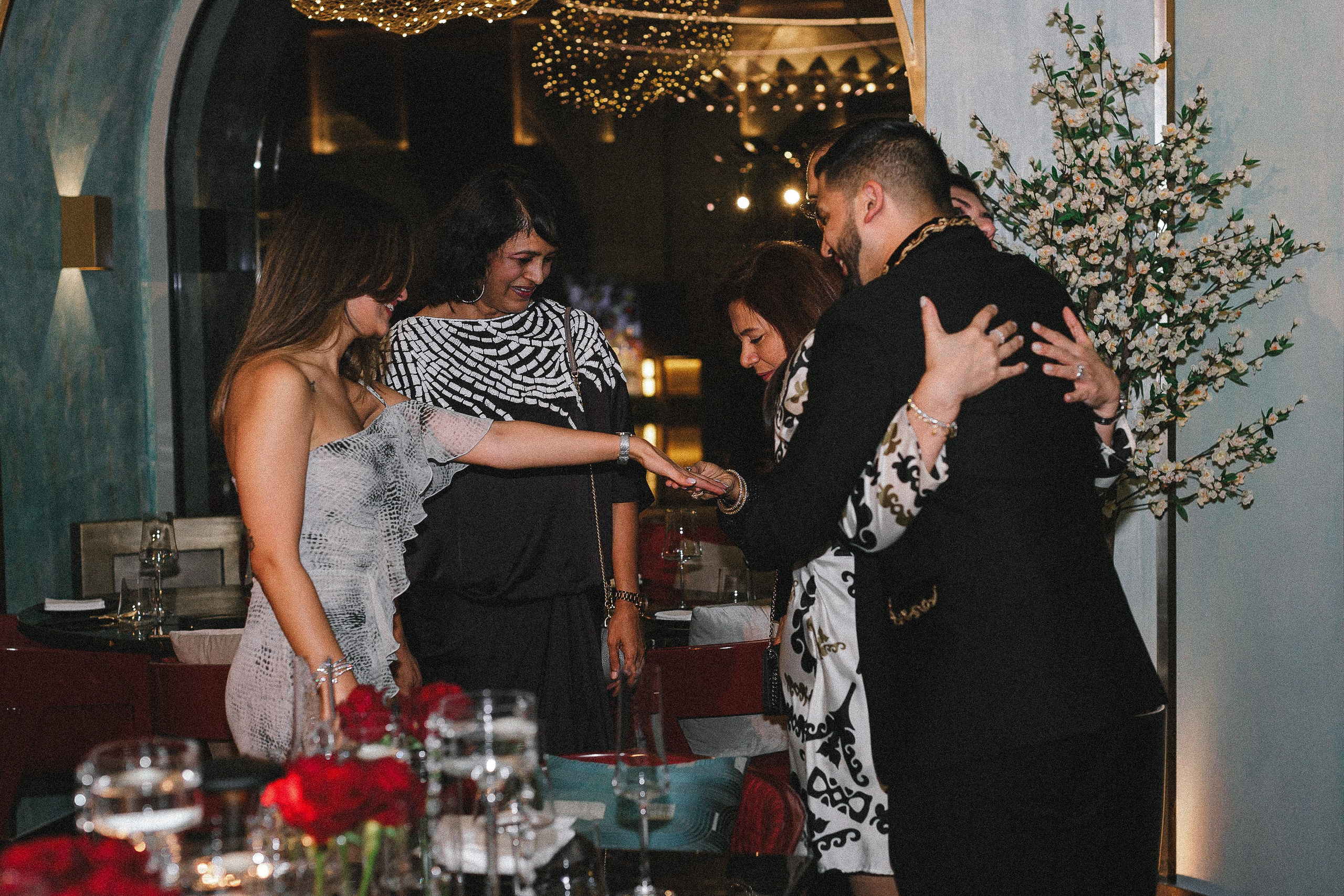 Restraunt proposal P&N. Photographer Anna Curly | Weddings and Events in Dubai