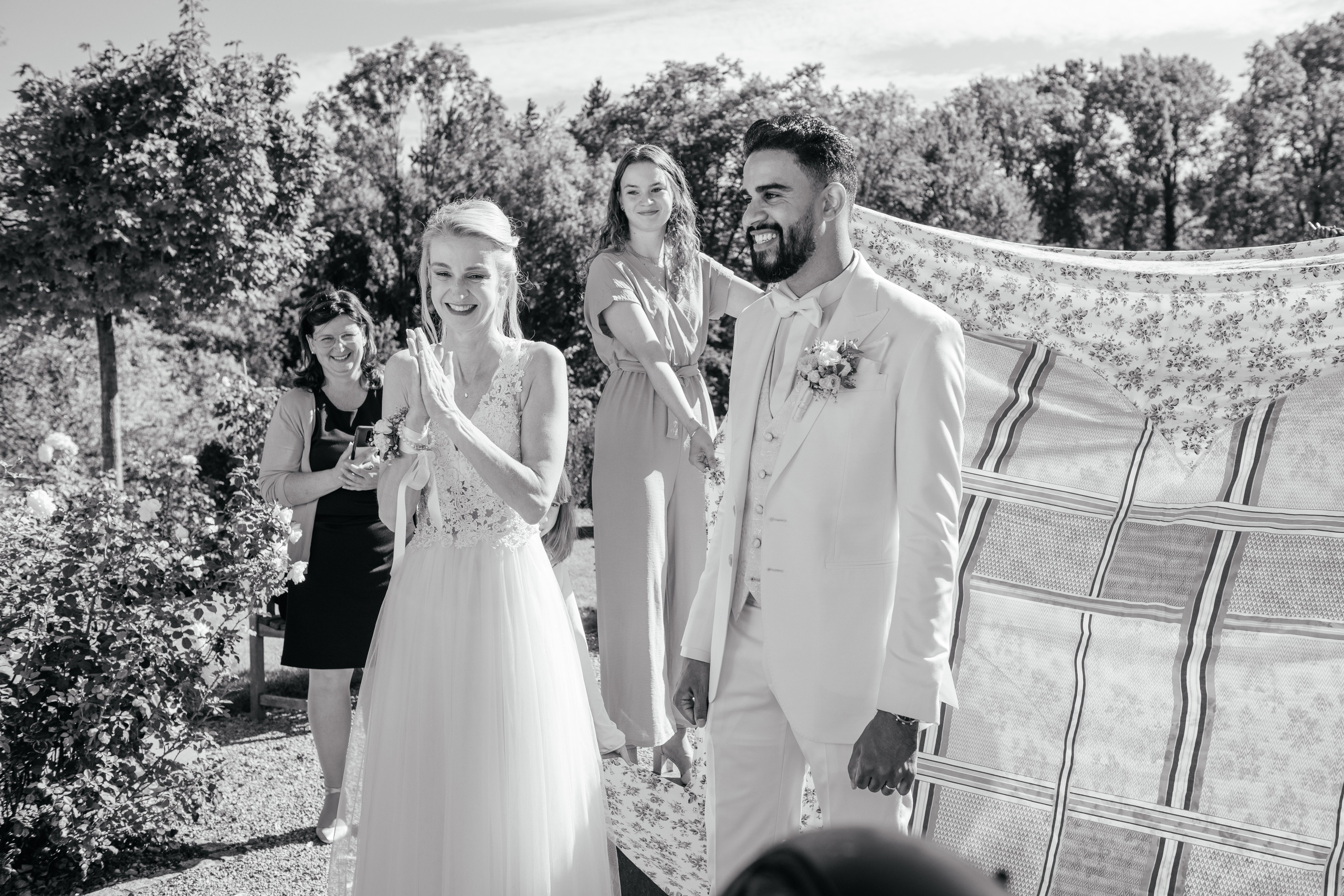 FLORENCE & JAMAL Dübendorf, Switzerland. I am Elena Altendorfer. Wedding photographer in Zurich and Switzerland