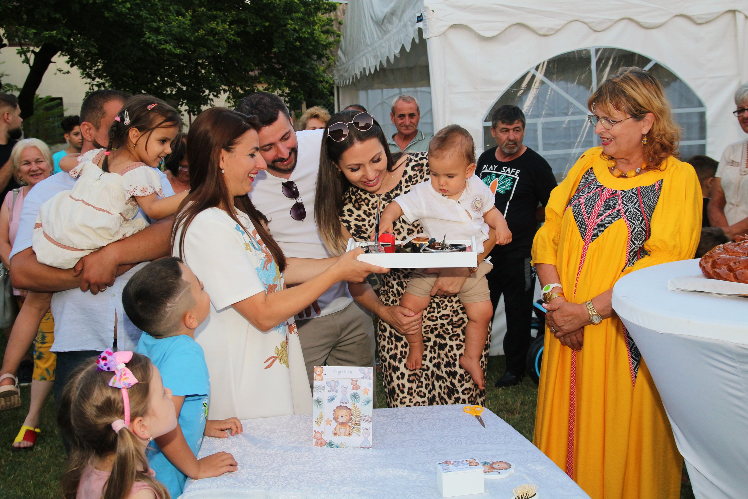 BYZO MEDIA. PETRU BYZO - family and children photographer in ROMANIA