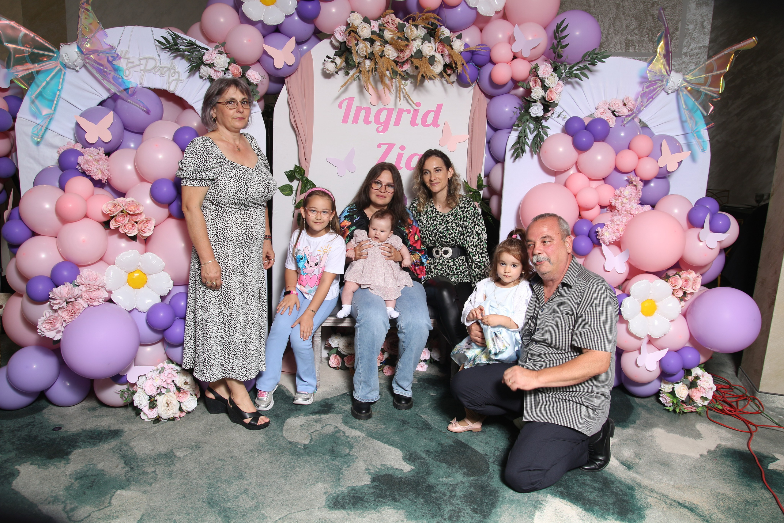 BYZO MEDIA. PETRU BYZO - family and children photographer in ROMANIA