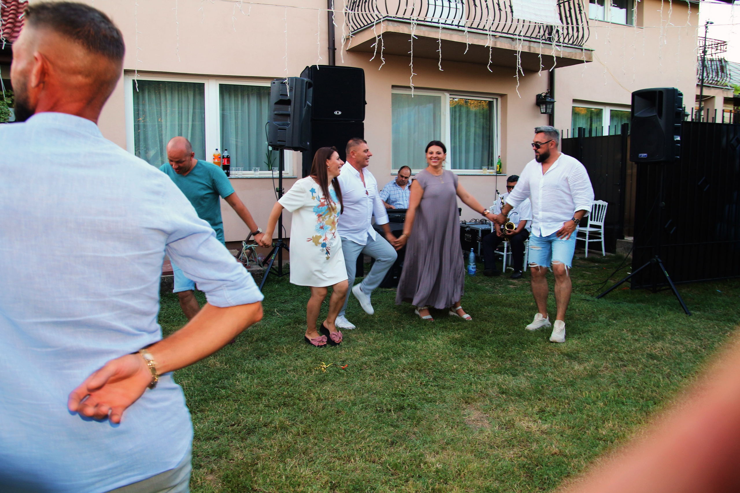 BYZO MEDIA. PETRU BYZO - family and children photographer in ROMANIA