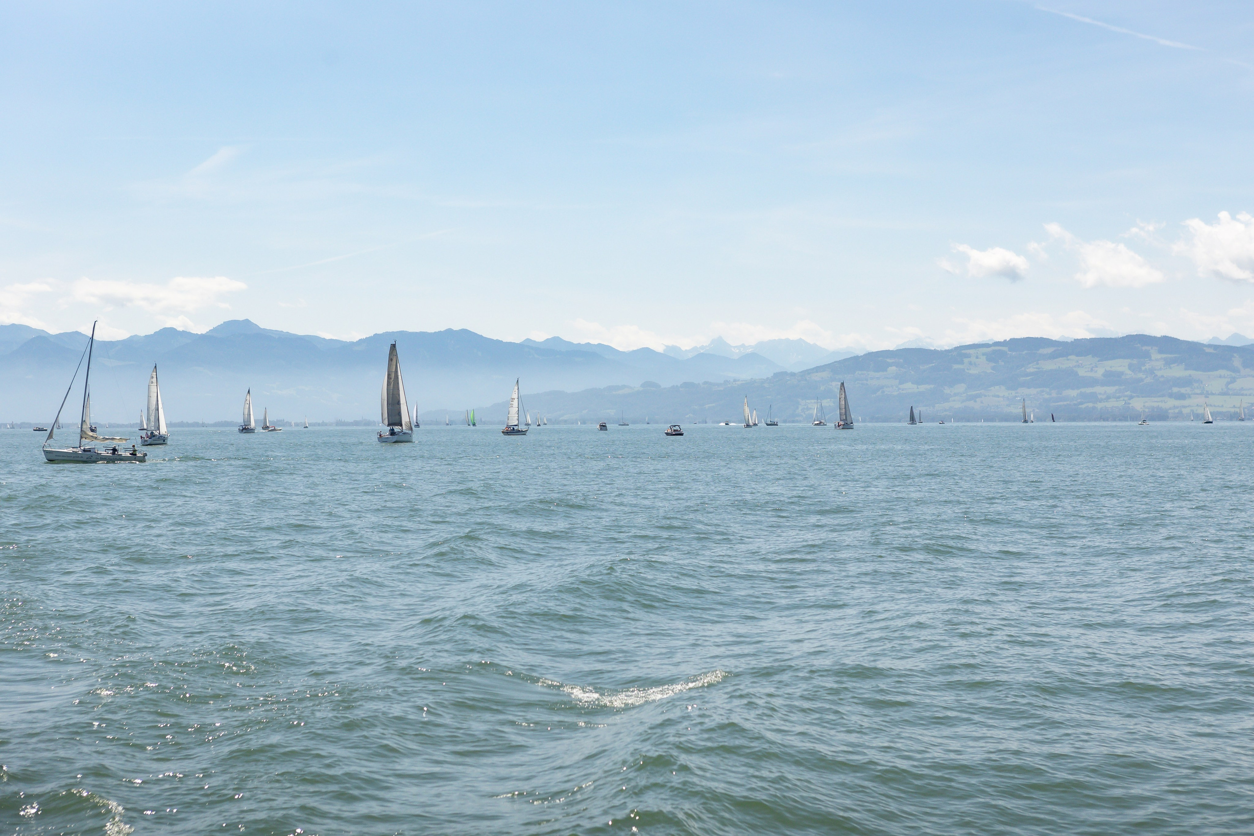 <img src="bild1.jpg" alt="Lindau Insel Fotografie kaufen"><img src="bild2.jpg" alt="Lindau Bodensee Bilder"><img src="bild3.jpg" alt="Lindau Altstadt Fotos kaufen"><img src="bild4.jpg" alt="Lindau Hafen Fotodruck"><img src="bild5.jpg" alt="Lindau Uferpromenade Wandbilder"><img src="bild6.jpg" alt="Lindau Kunstfotografie kaufen"><img src="bild7.jpg" alt="Lindau Leuchtturm und Löwe Bilder"><img src="bild8.jpg" alt="Lindau Innenstadt schöne Bilder"><img src="bild9.jpg" alt="Lindau Landschaftsfotografie kaufen"><img src="bild10.jpg" alt="Lindau Bodensee Fotos als Deko">