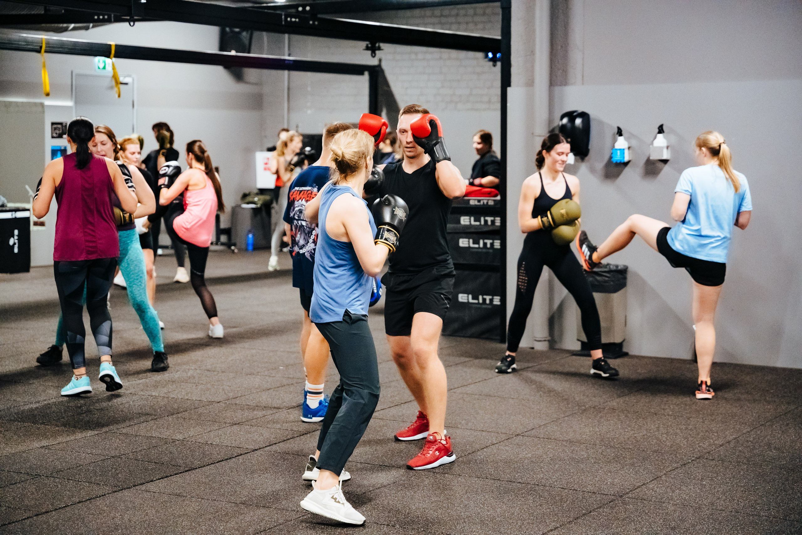 Gym+ Muay Thai. OnePIXEL