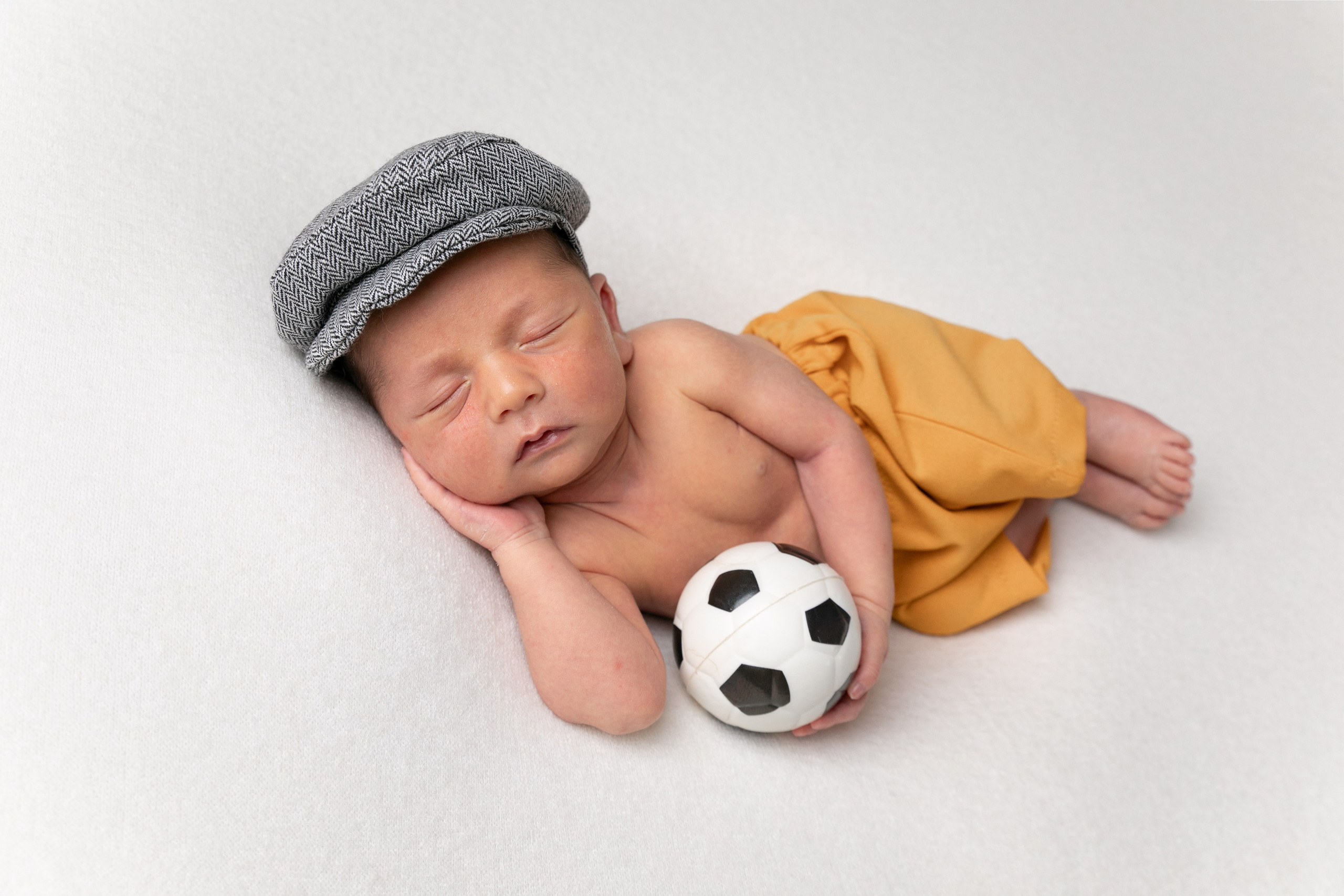 FAQ about newborn. נטליה רוזמן צלמת הריון ניובורן ילדים ובוק בת מצווה