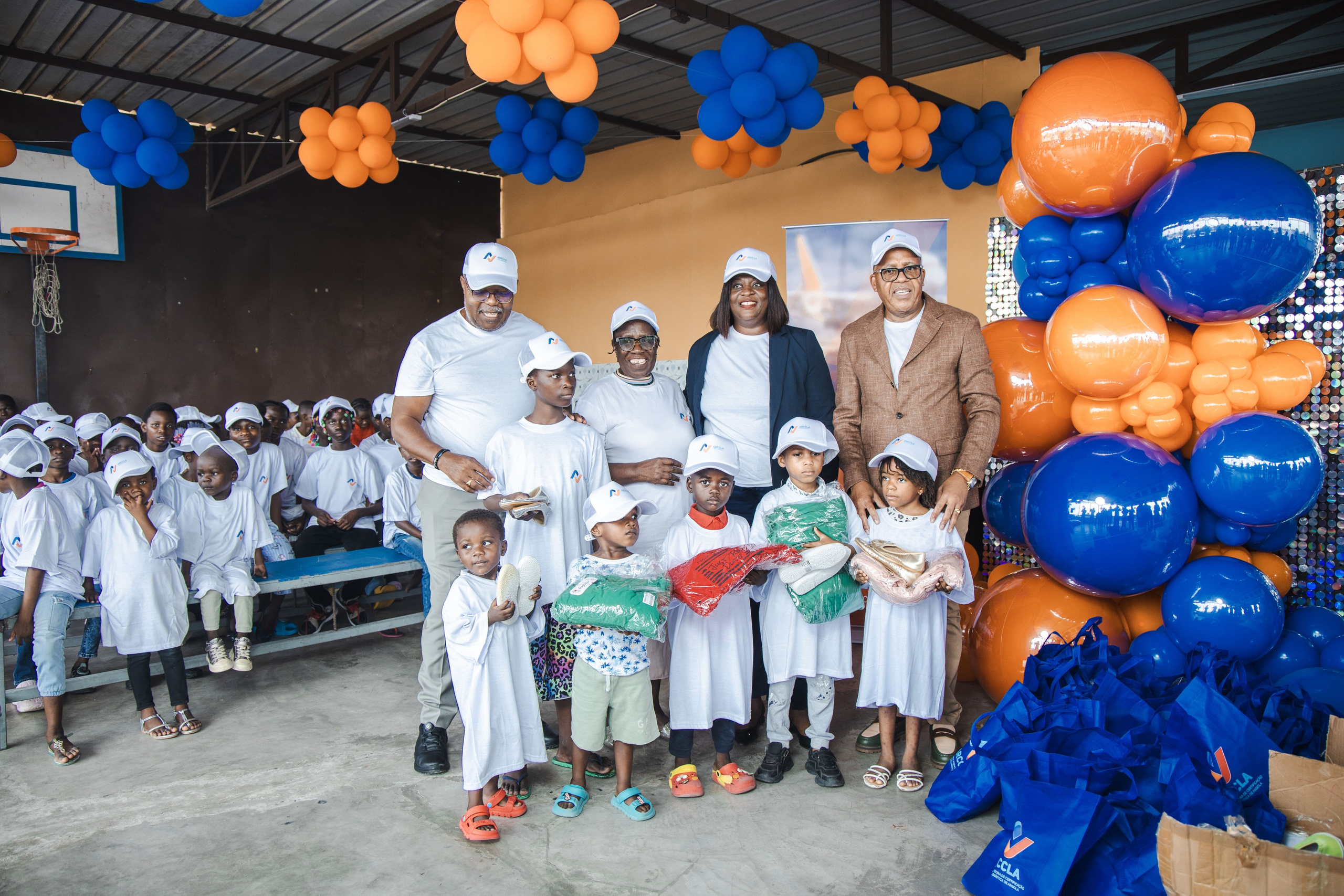 ARCLLA 5 ANOS — ENTREGA DE DONATIVOS