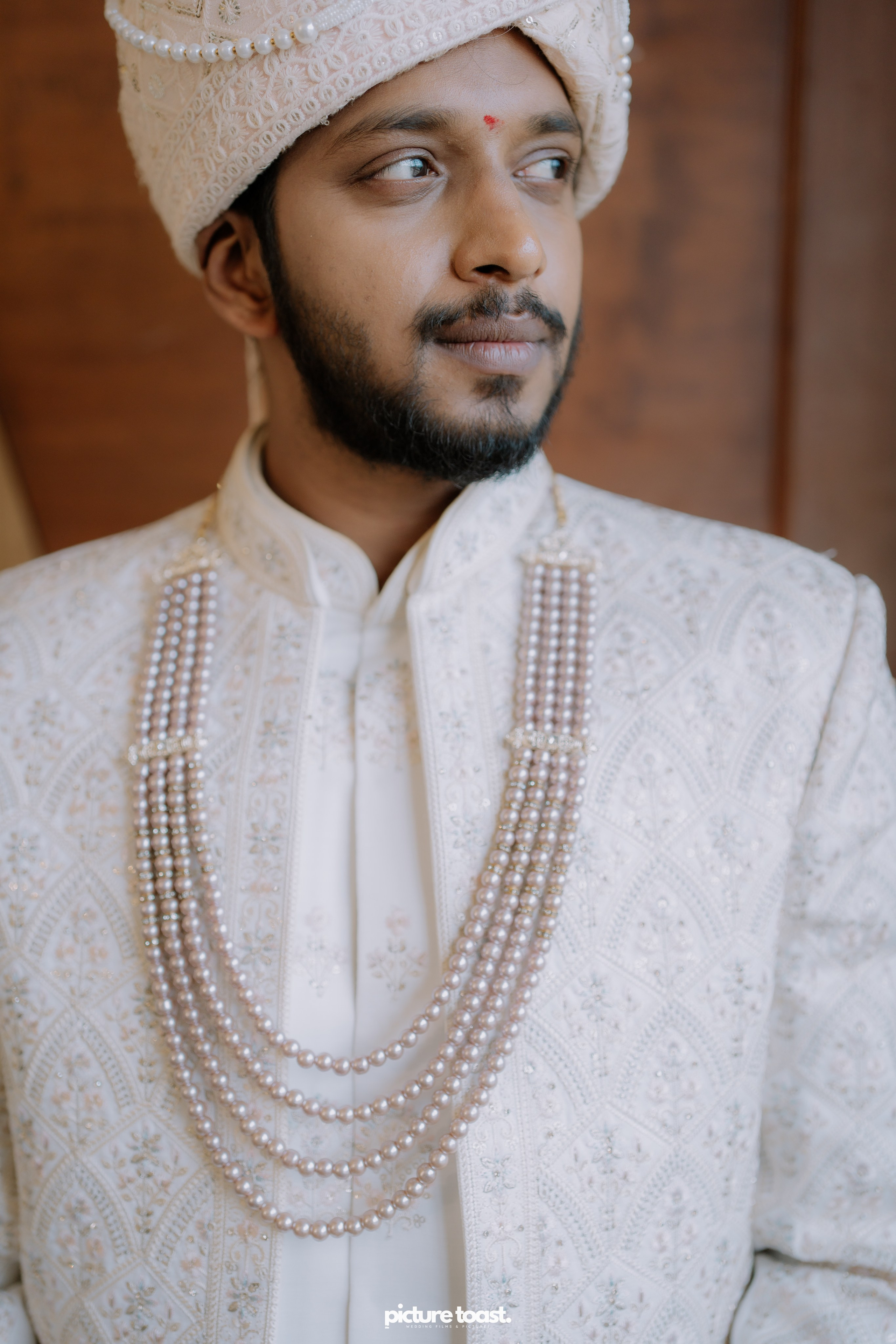 Embracing tradition, creating timeless memories. Fine art Wedding Photographers in India & Canada