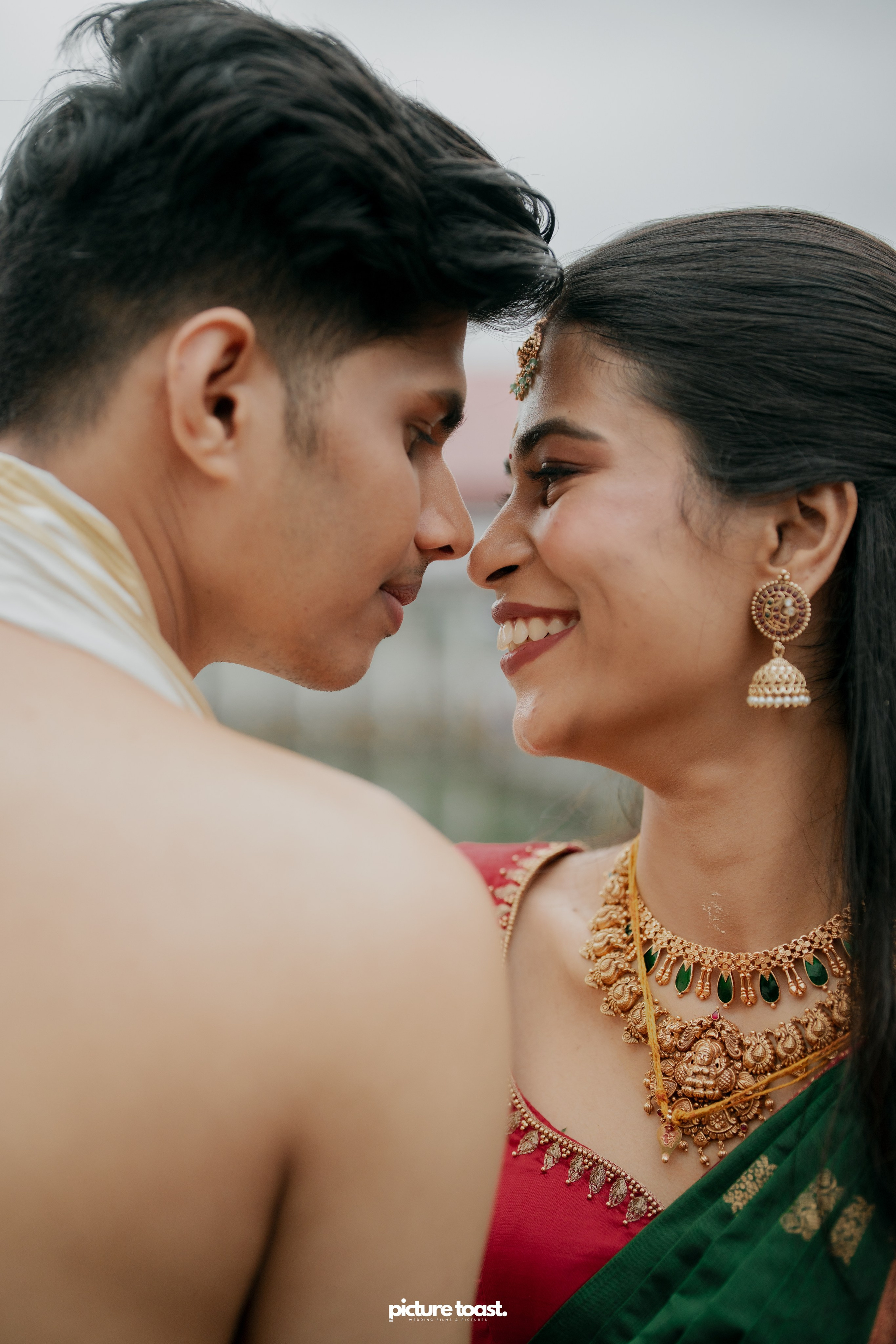Guruvayur Wedding Ft. Athira & Abilash. Fine art Wedding Photographers in India & Canada