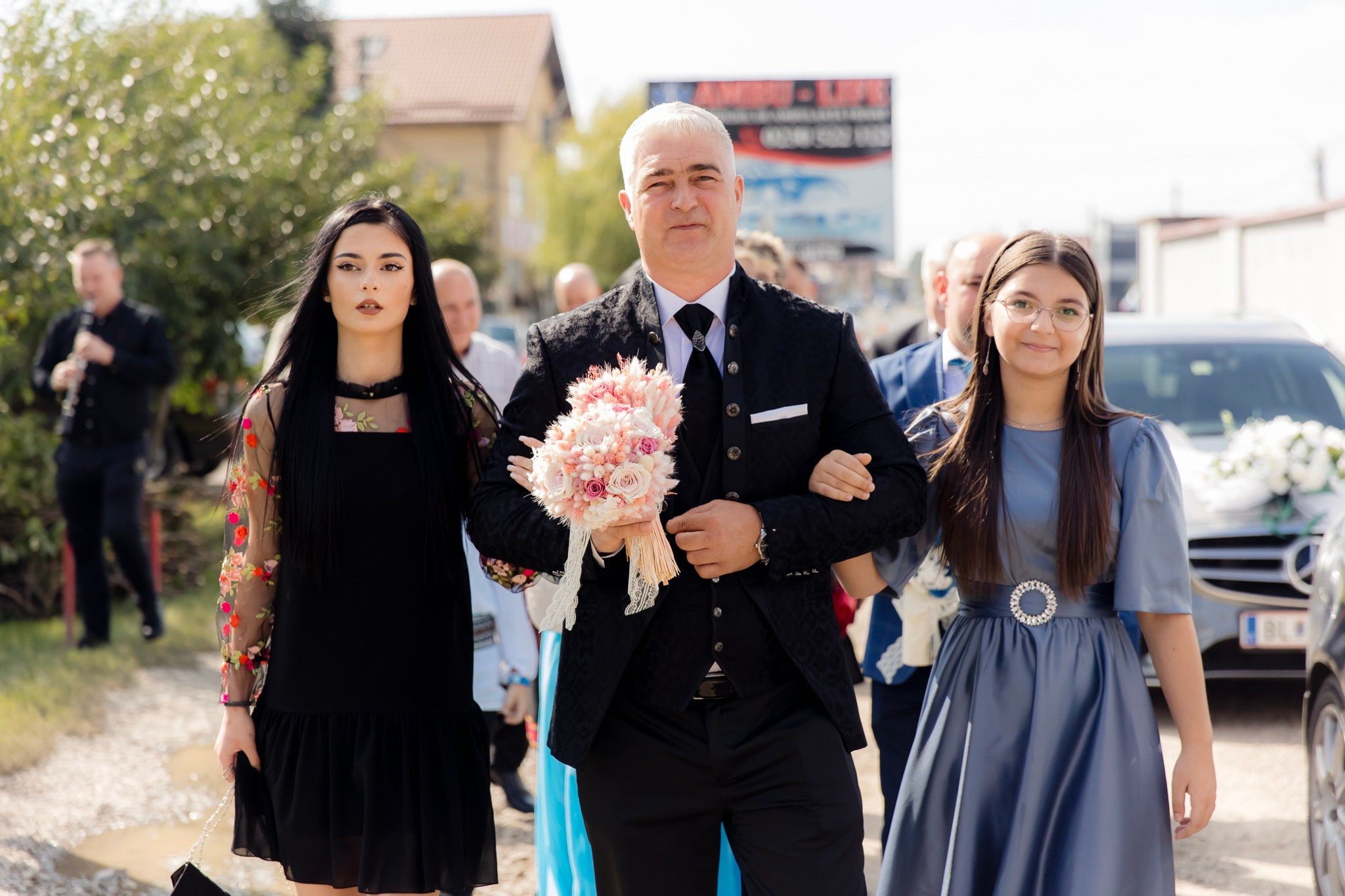 Mihai & Oana. Servicii foto-video profesionale, pentru momente de neuitat