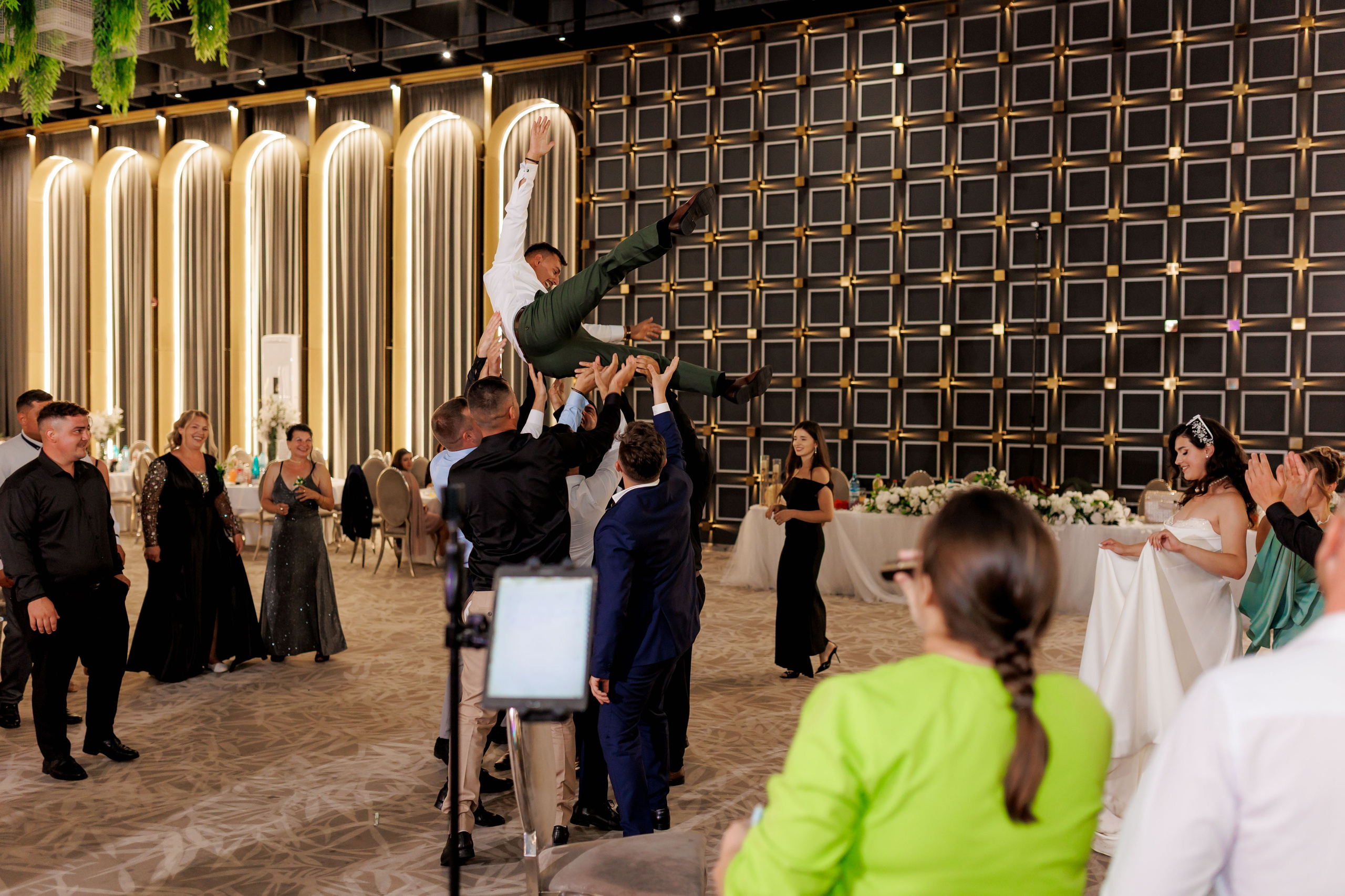 Nunta Nicoleta & Răzvan | Fotografie & Videografie Profesională. Servicii foto-video profesionale, pentru momente de neuitat