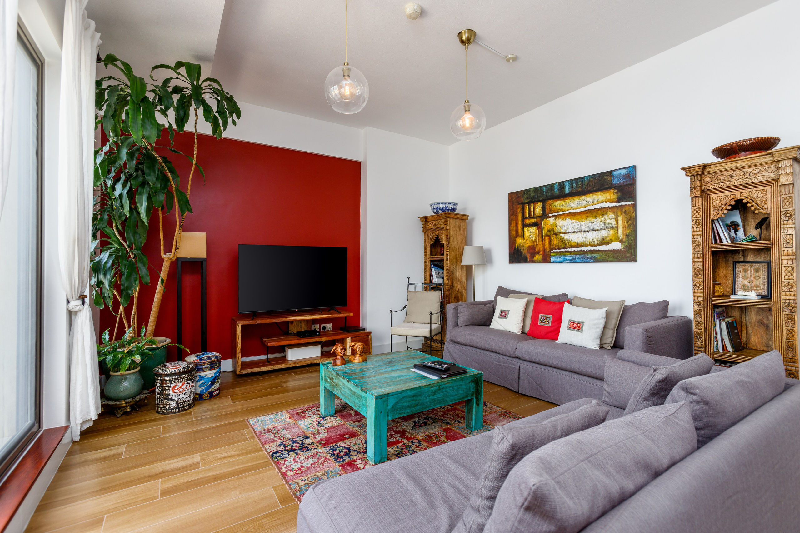 Shams, Jumeirah Beach Residence. Samy Mar Boy │Portrait, Automotive and Real Estate Photographer