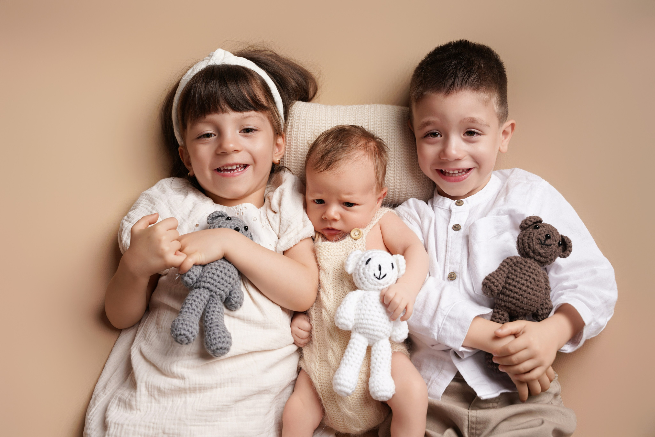 Leano & Familie. Neugeborenenfotografin und Retoucher in Augsburg Nastassia Schneider