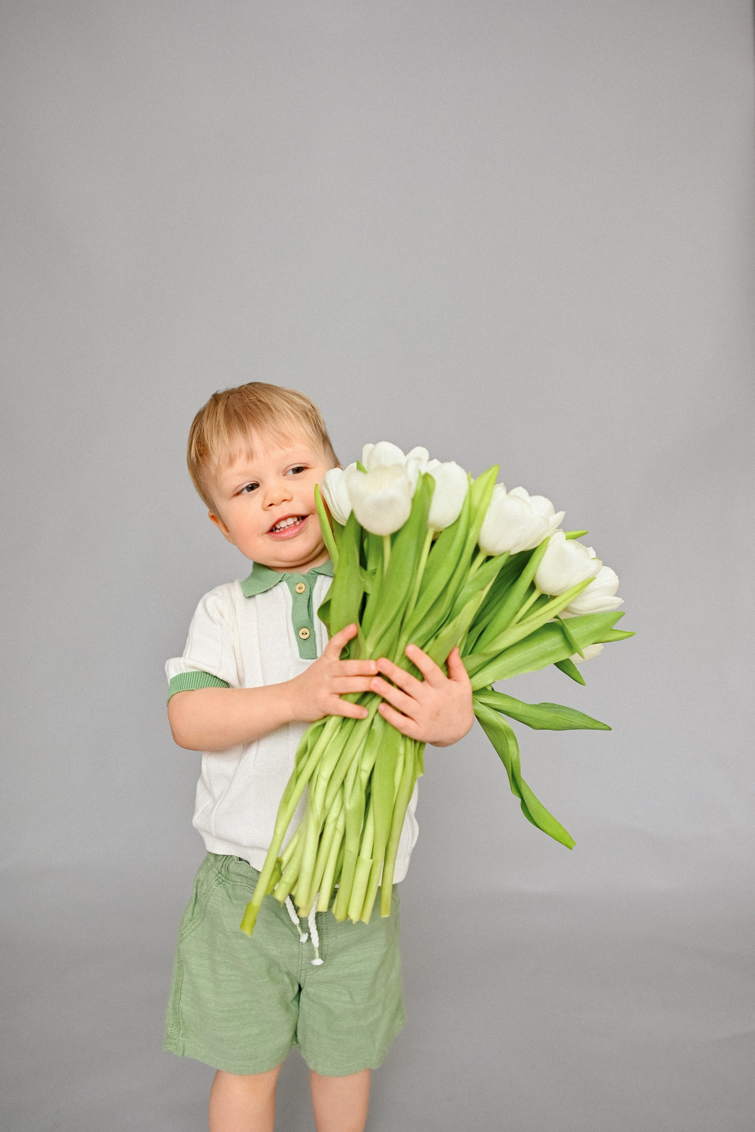 Весенние цветы. Детский и семейный фотограф в финляндии дина пулкка. контент фотограф