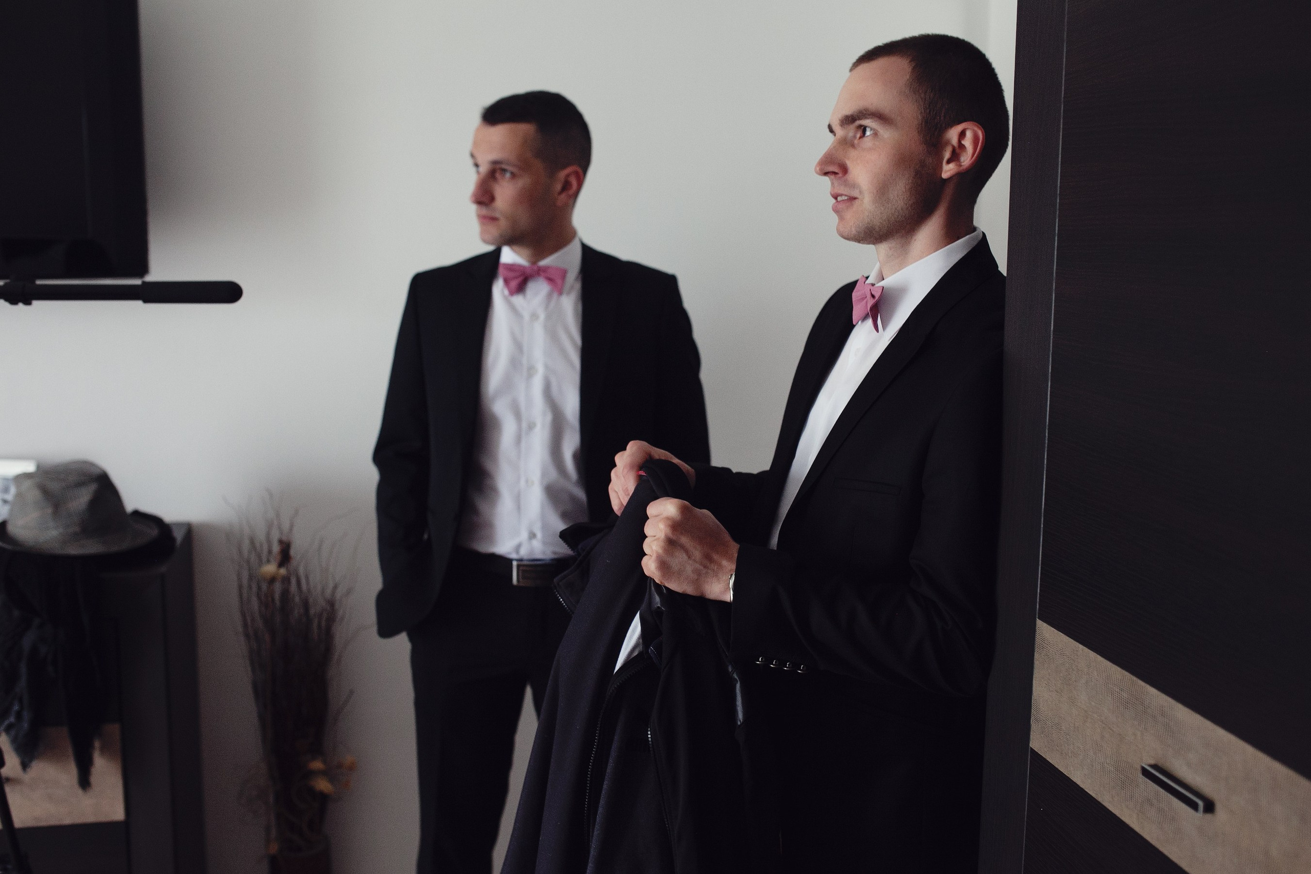 Robert & Andriana, Lviv. Denny Savon — Photographer in Santorini | Weddings, Love Stories & Flying Dress