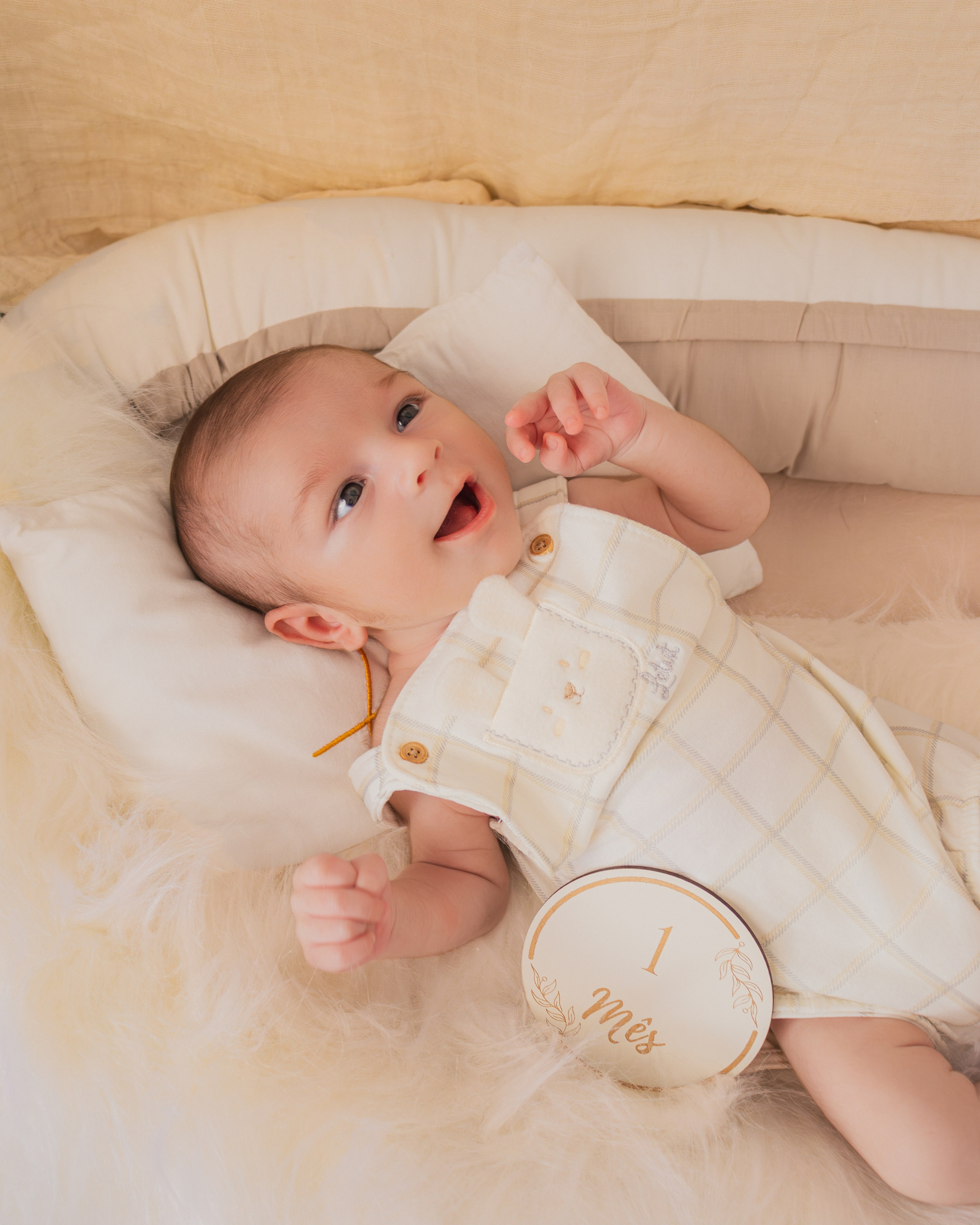 Acompanhamento do Bebê. Fotografia Mensal Infantil. Oukla Estúdio