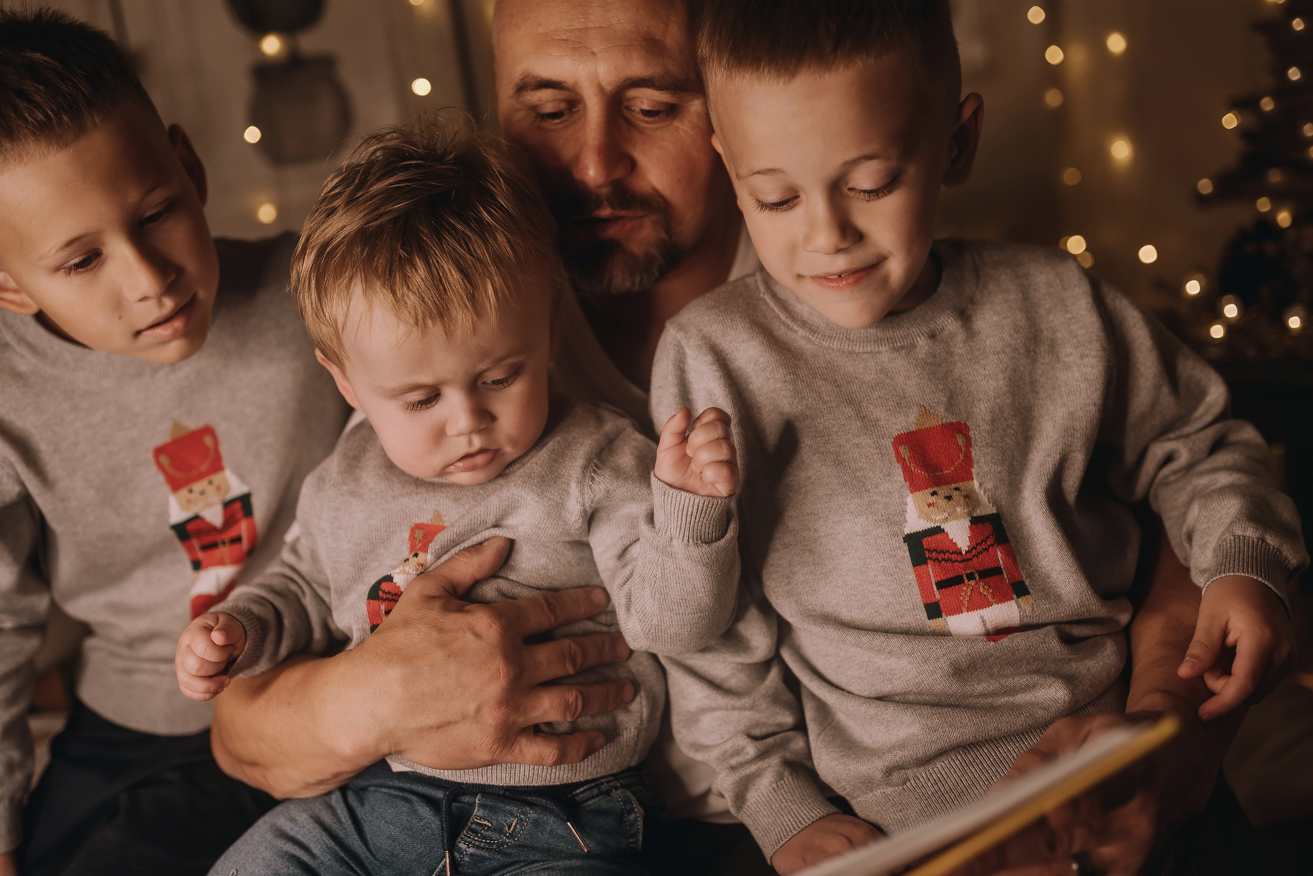 26.11.2023 Christmas Photoshoot. Wedding family event photographer in Chicago Nick Yushevich