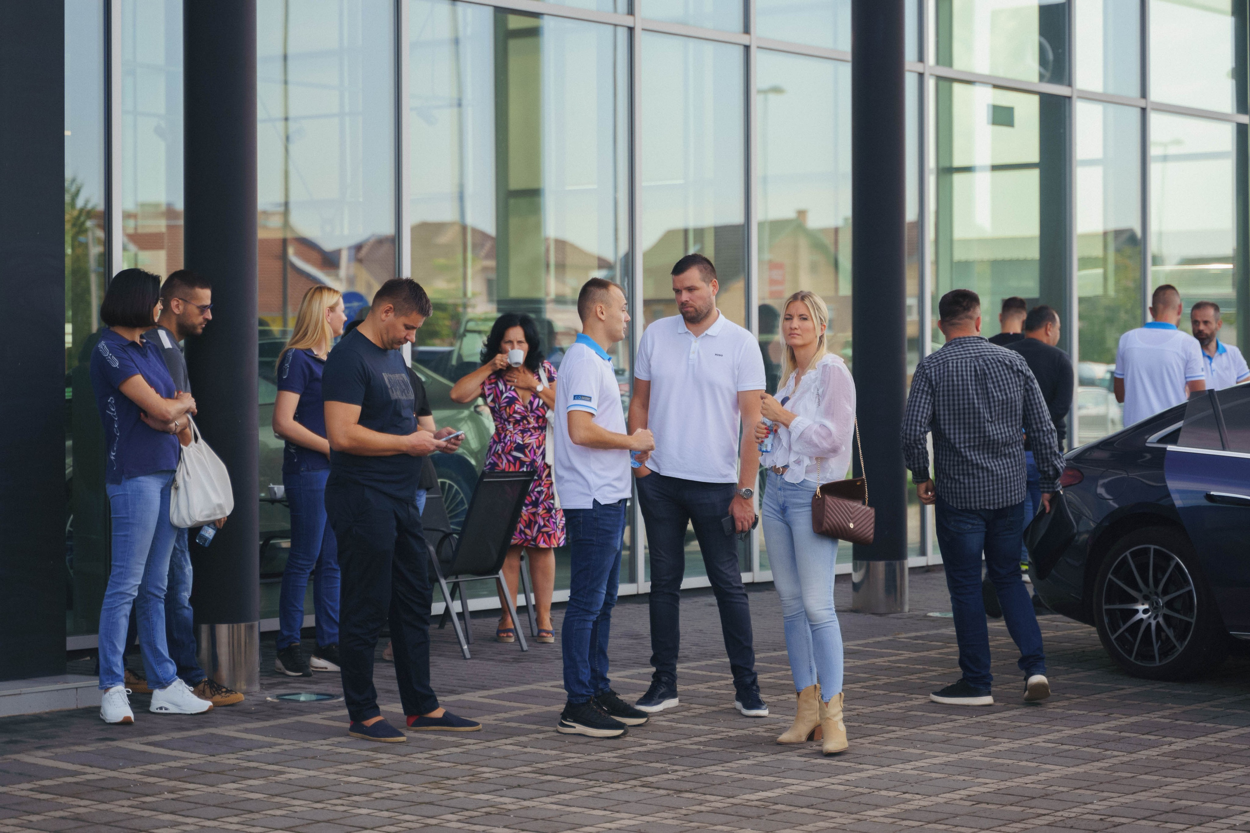 Auto kuca Mikom EV event. Жуков Студио