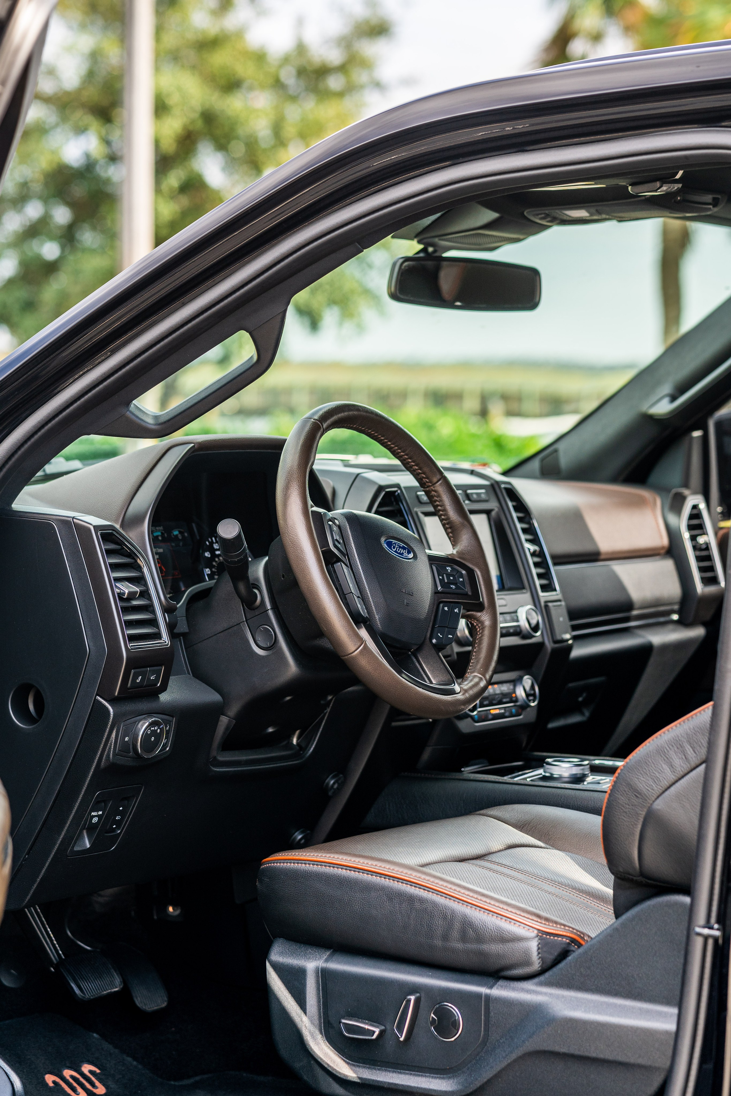 Vehical photography. Masha Kapriyanchuk a real estate photographer