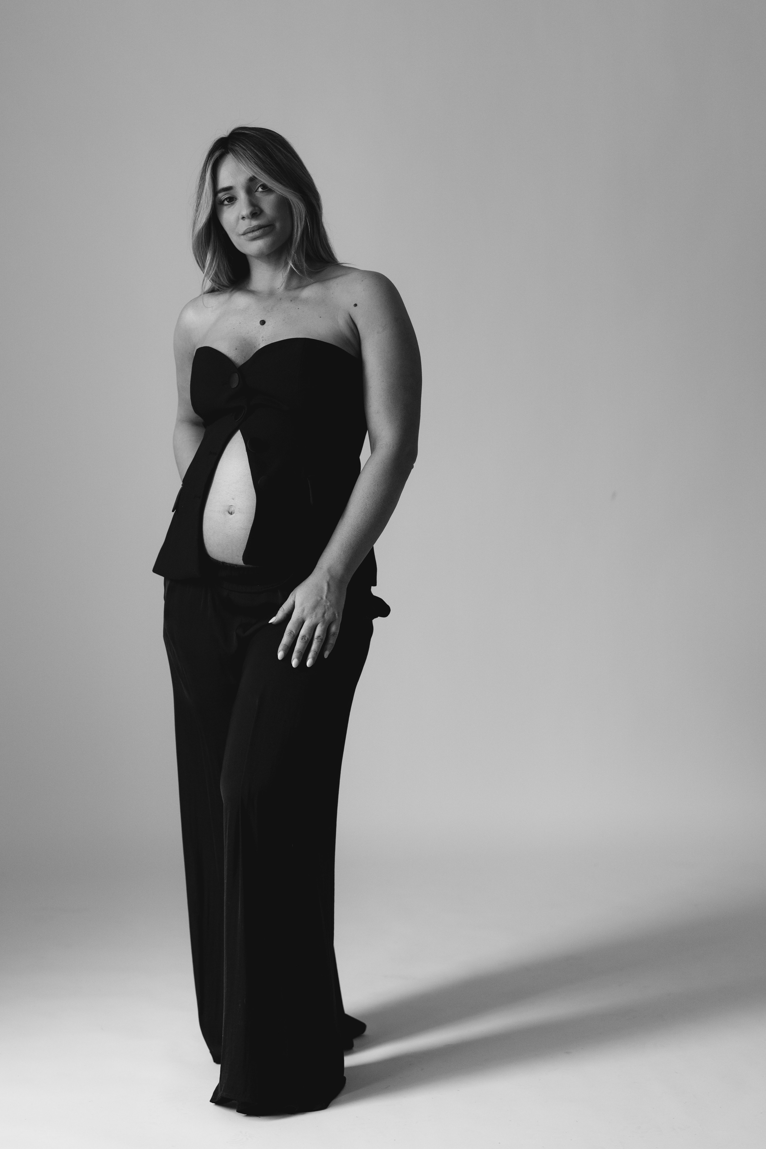 Anastasia. Modern maternity photographer in Long Island New York