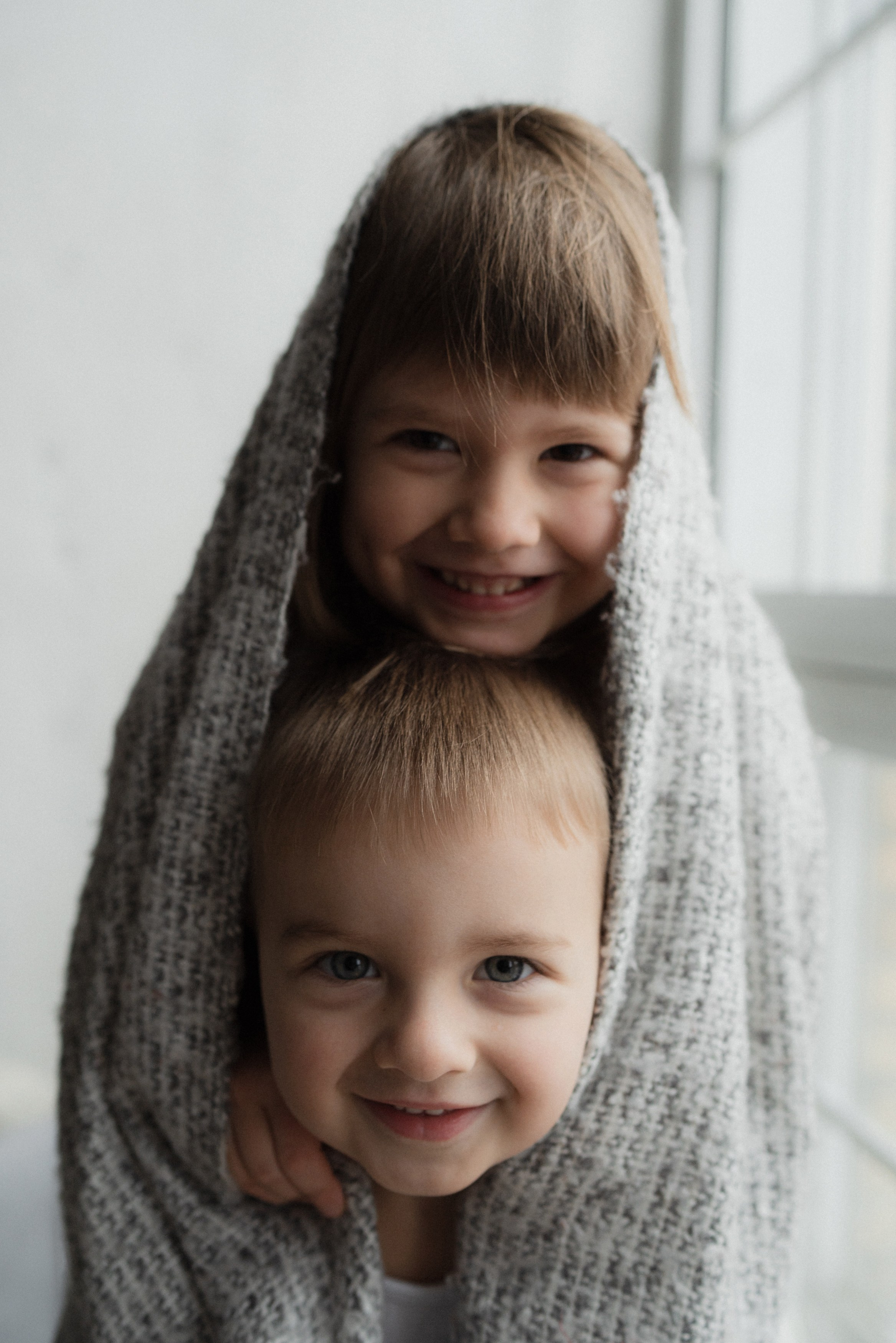 Фотосессия для семьи в студии Дананг. Фотограф в Дананге, Вьетнам. Эстетика и лайфстайл