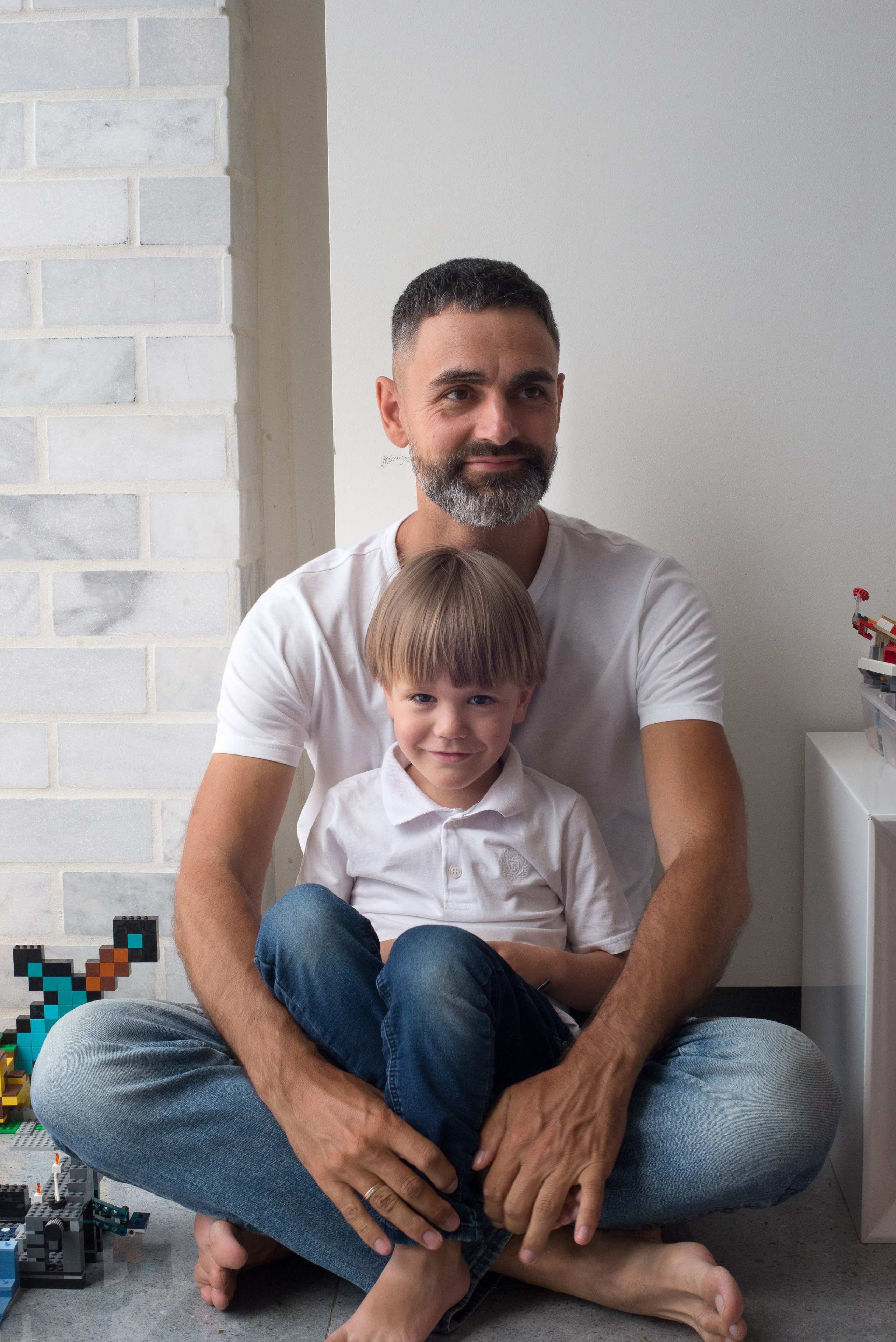 Катя, Андрей Мирон и Лео. Визуальный брендинг