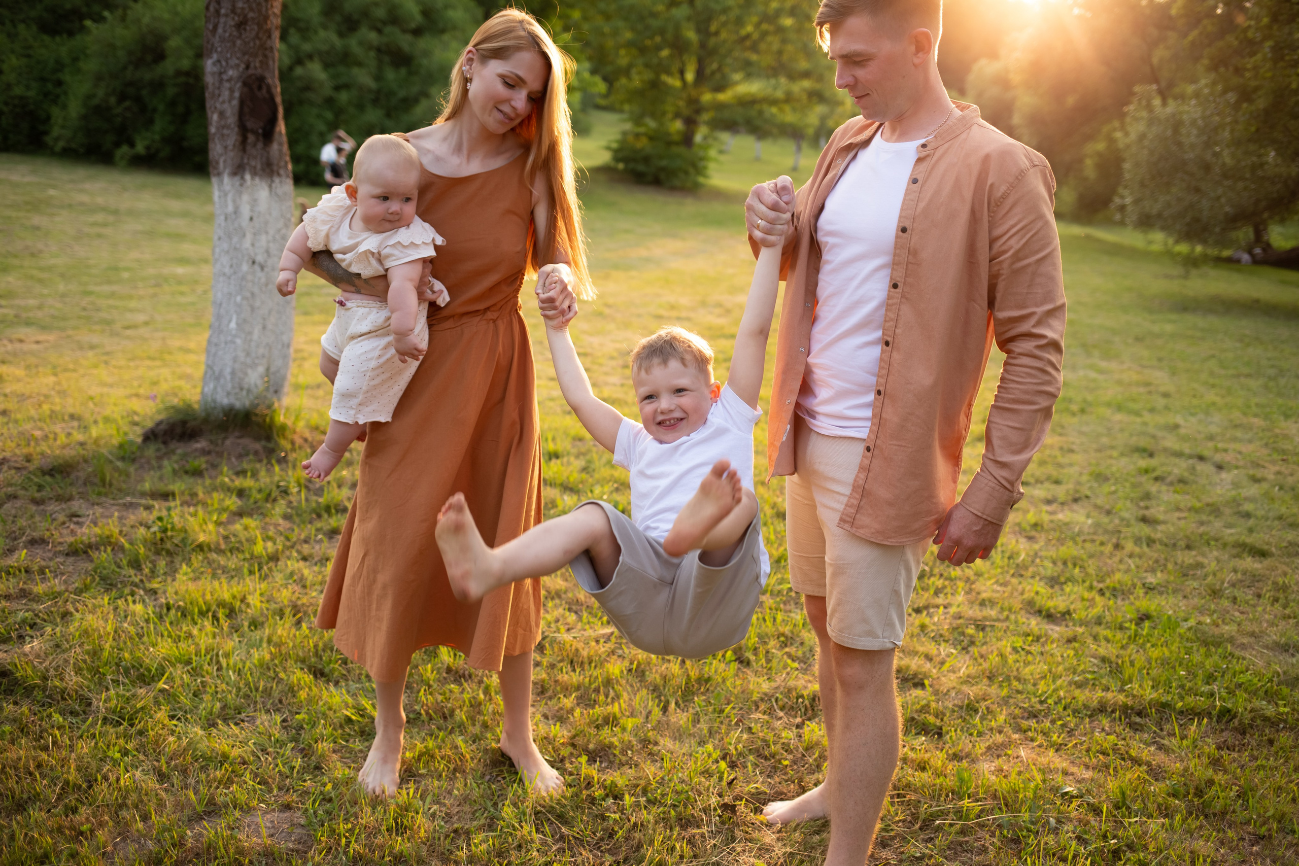 Beautiful family photo session in Spain. Professional photographer in Spain