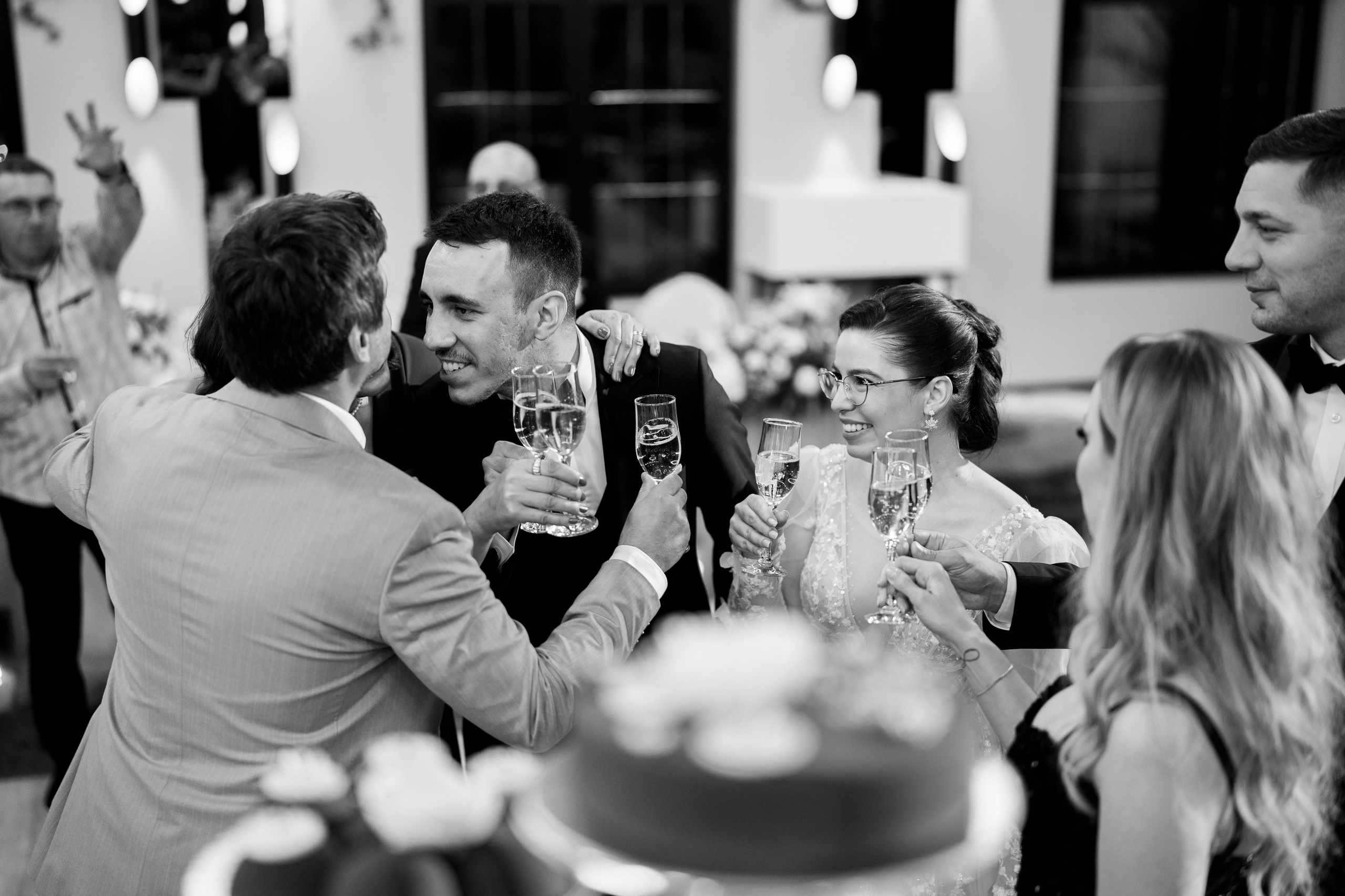 PARTY. Gabriel Florea — Fotograf nuntă București