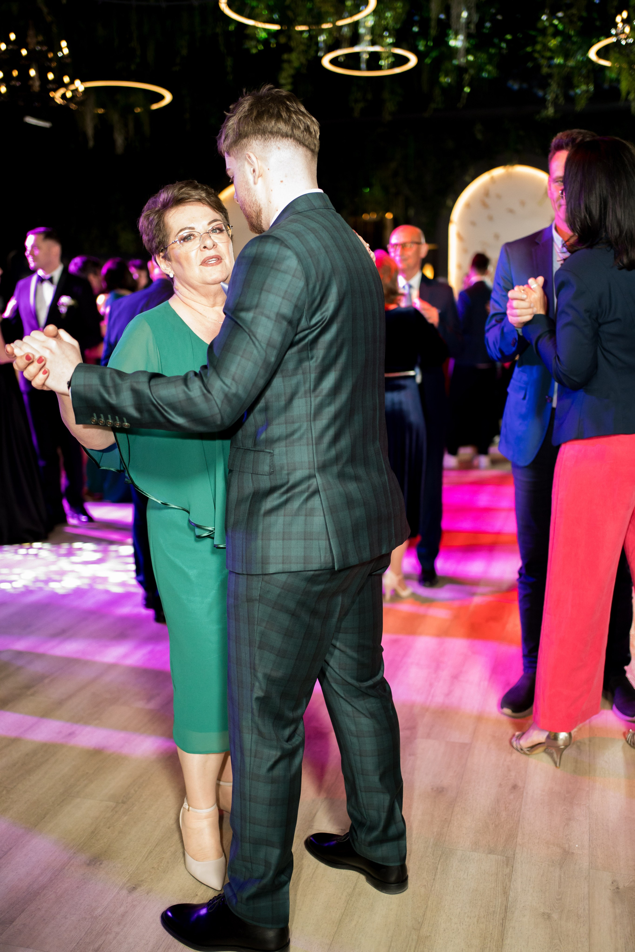 PARTY. Gabriel Florea — Fotograf nuntă București