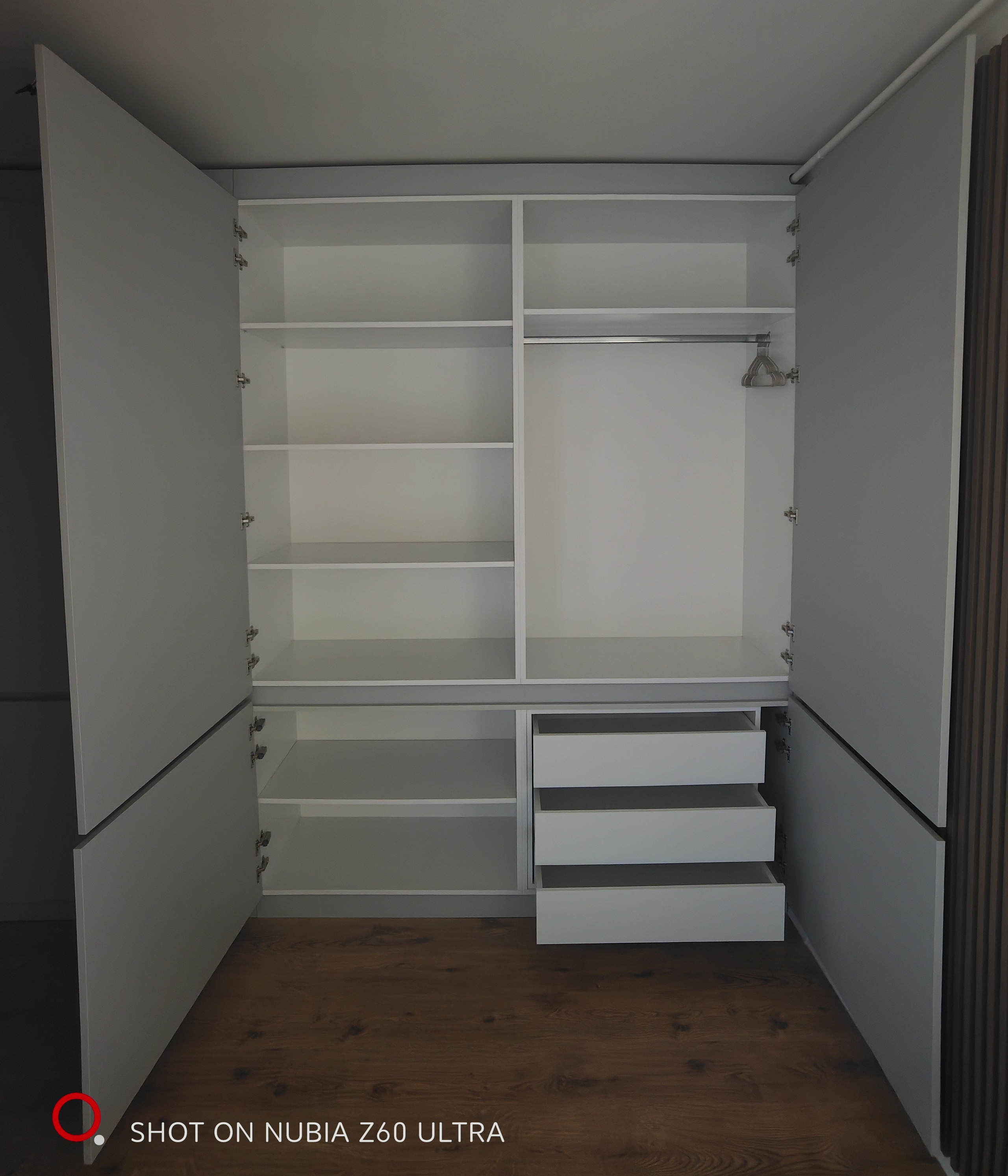 Dressing. Furniture Alexandru Turcu