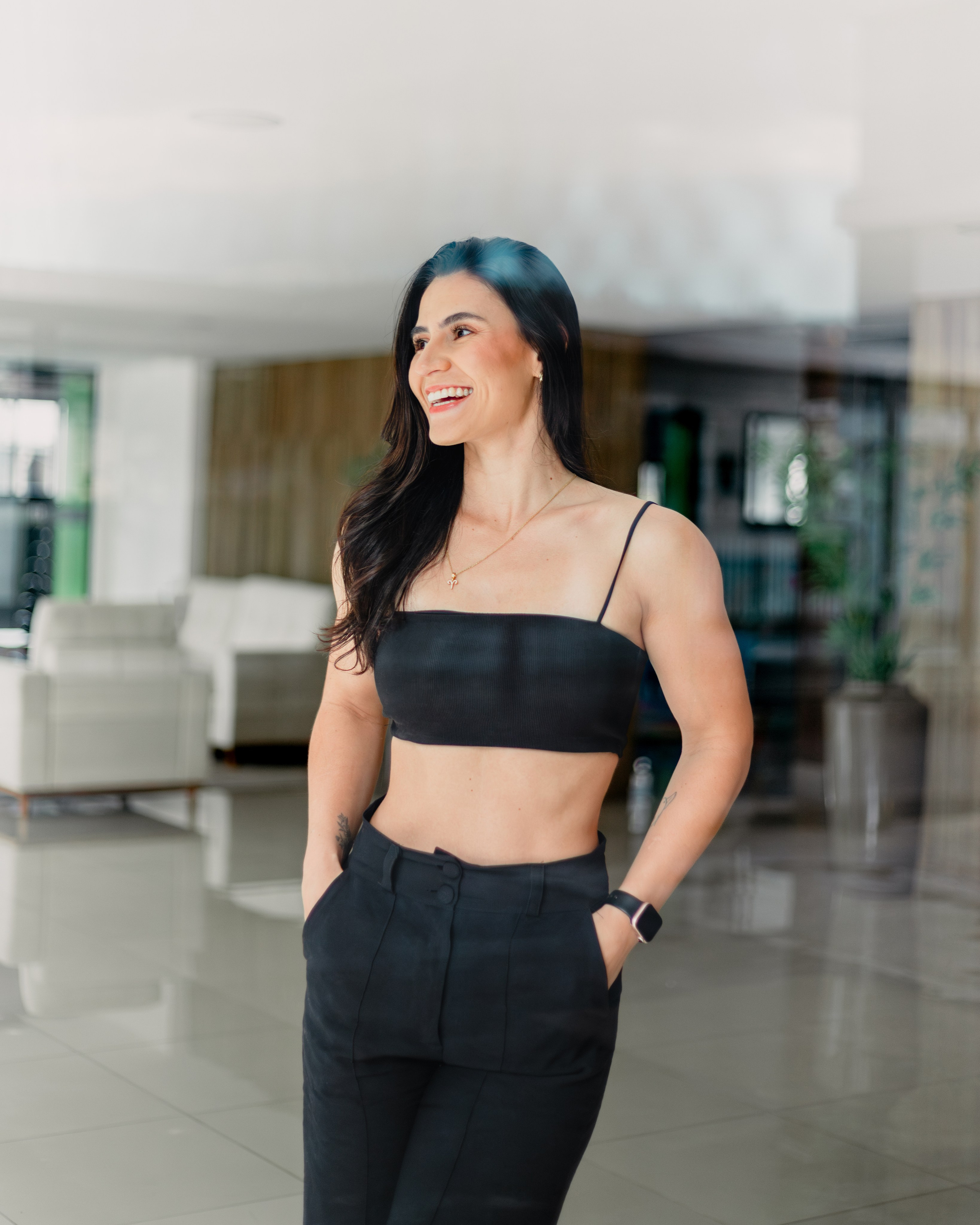 2025 | Debora Dias — Posicionamento. Denis Damasceno | Fotografia