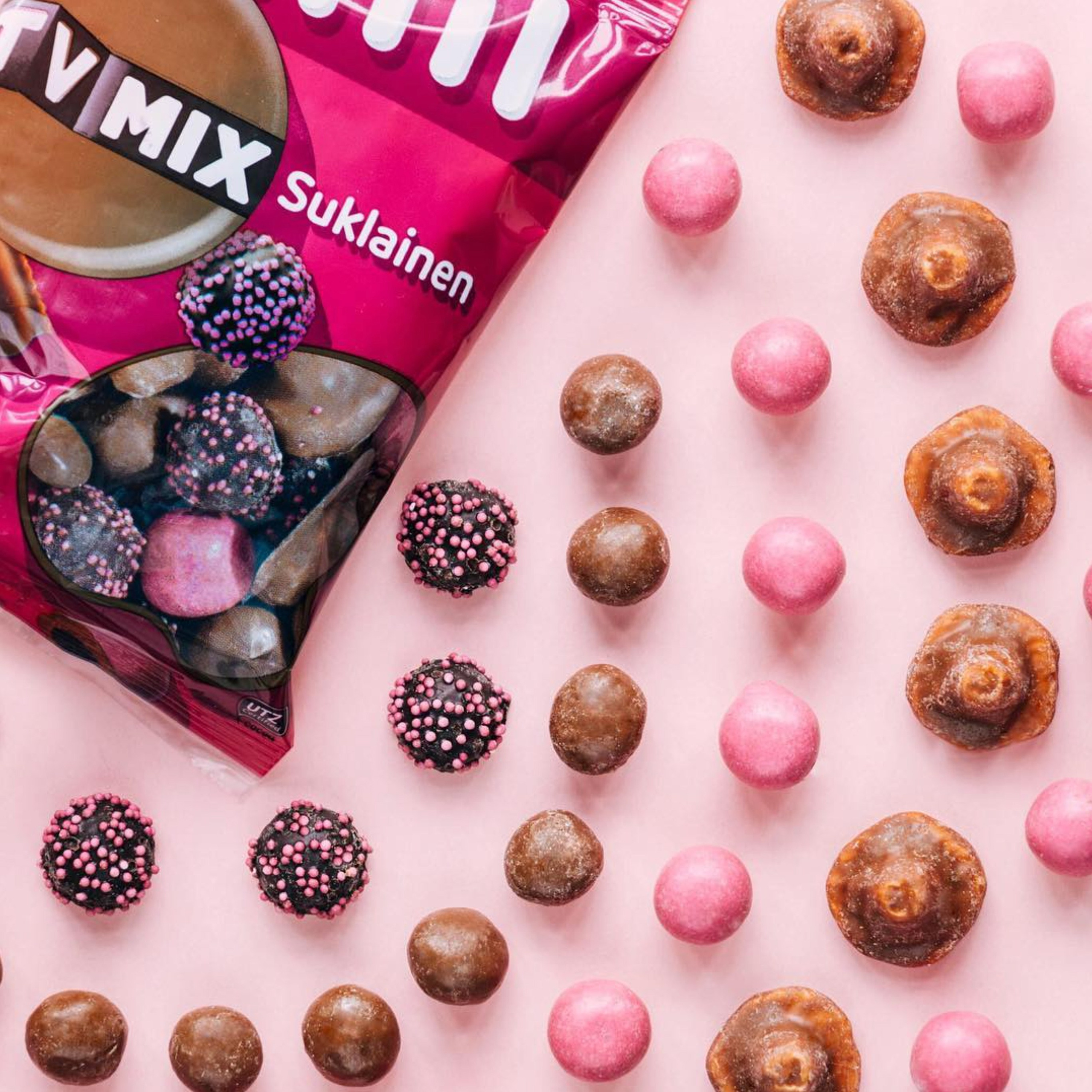 TVMIX. Anna Z commercial photographer and graphic designer based in Turku