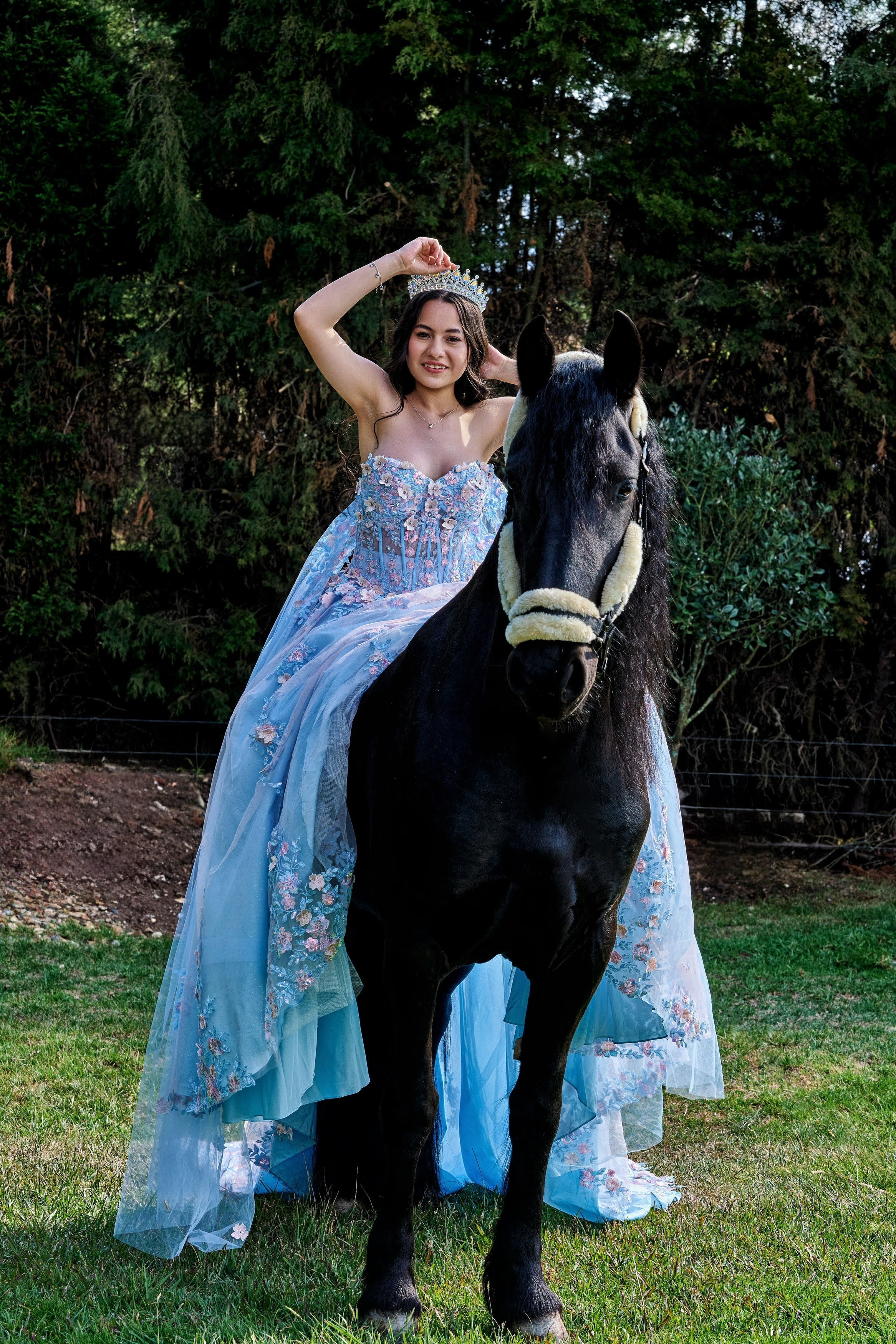 Fotos Con caballos para Quiceaños. Wedding Photography & Videography by ZZ Hendrick | Capturing Your Love Story in Colombia & USA
