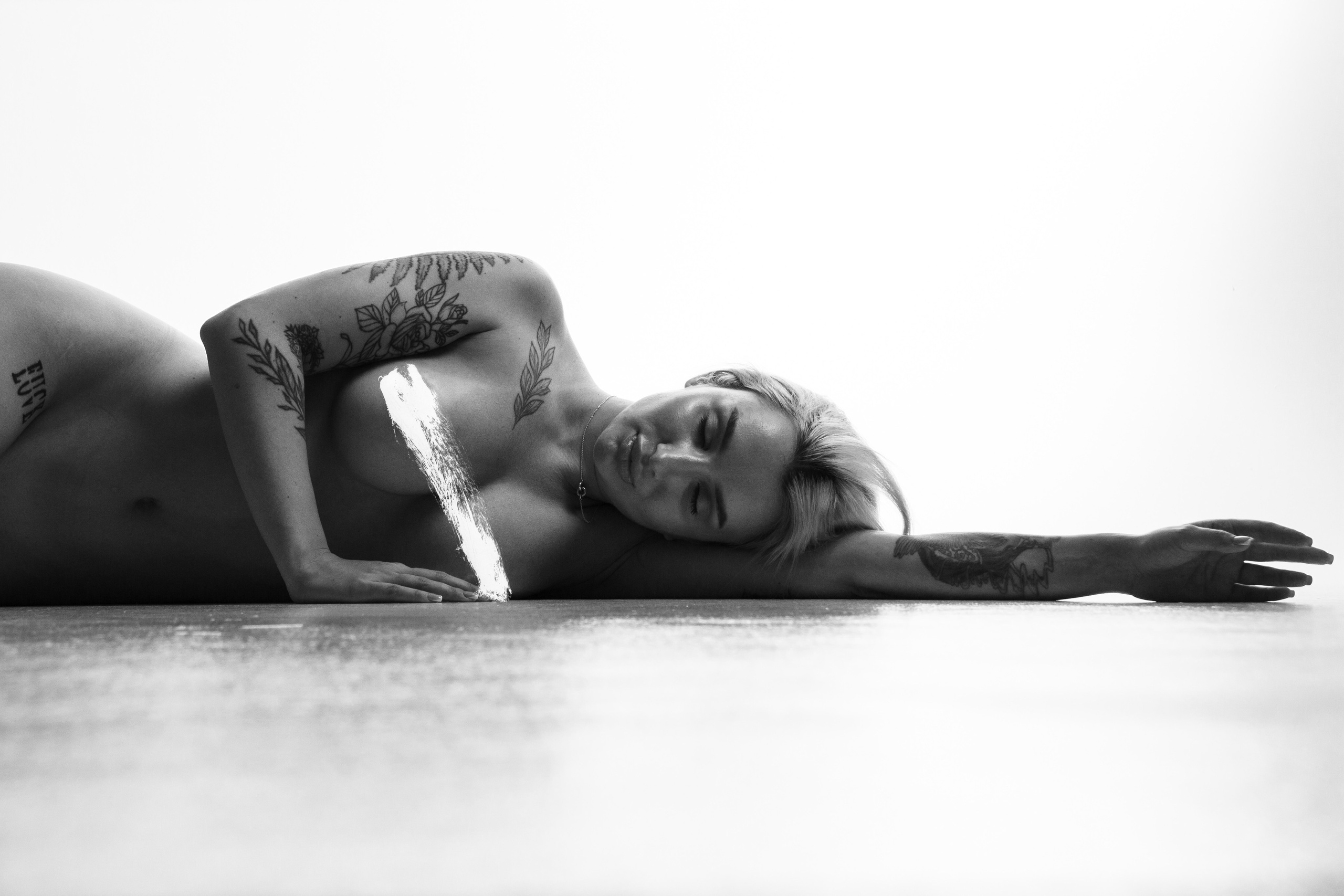 ВСЕДОЗВОЛЕННОСТЬ. Фотограф Андраник Мурадян