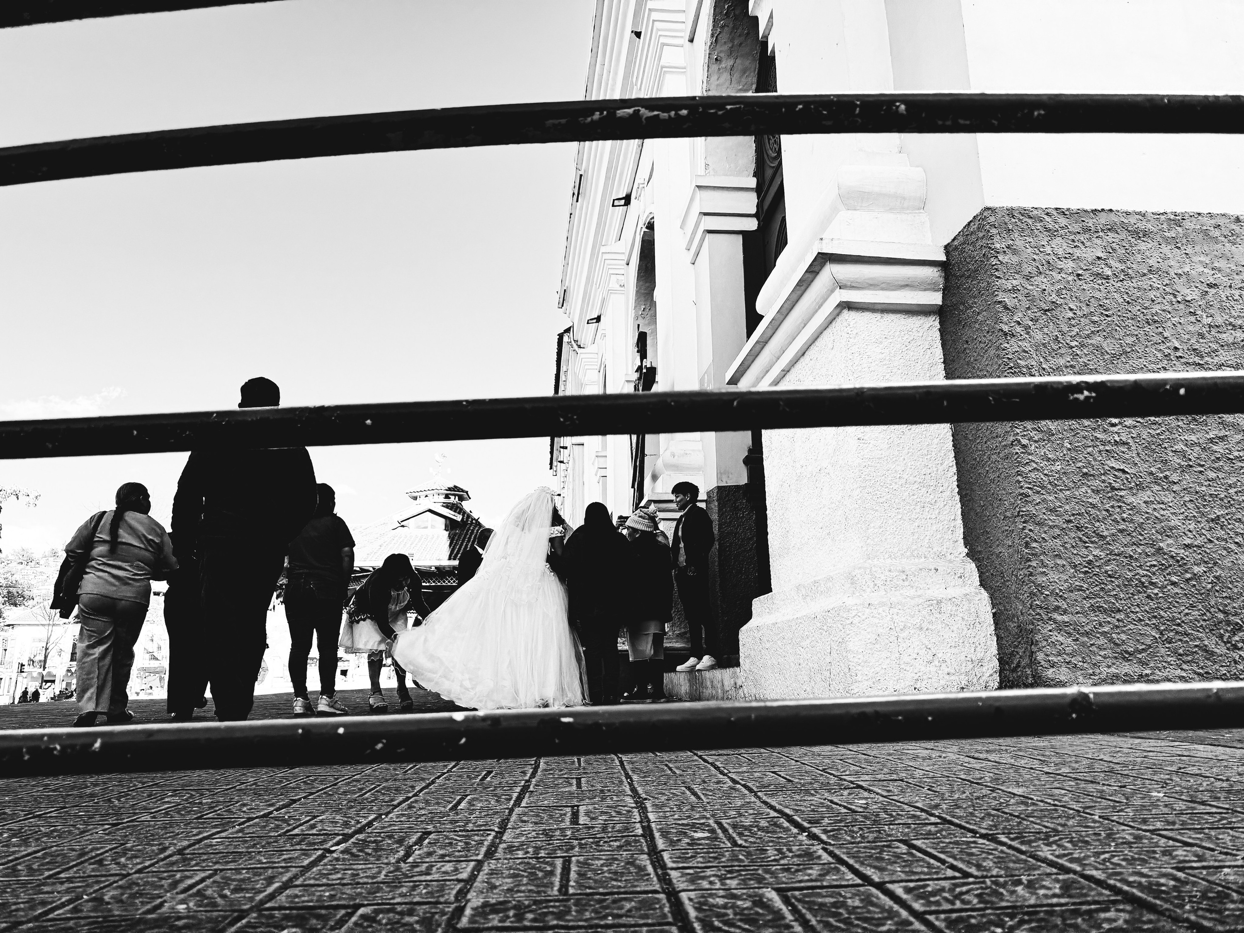 Black and White Street Photography | Jordy Chuquimarca. Jordy Chuquimarca Fotografía