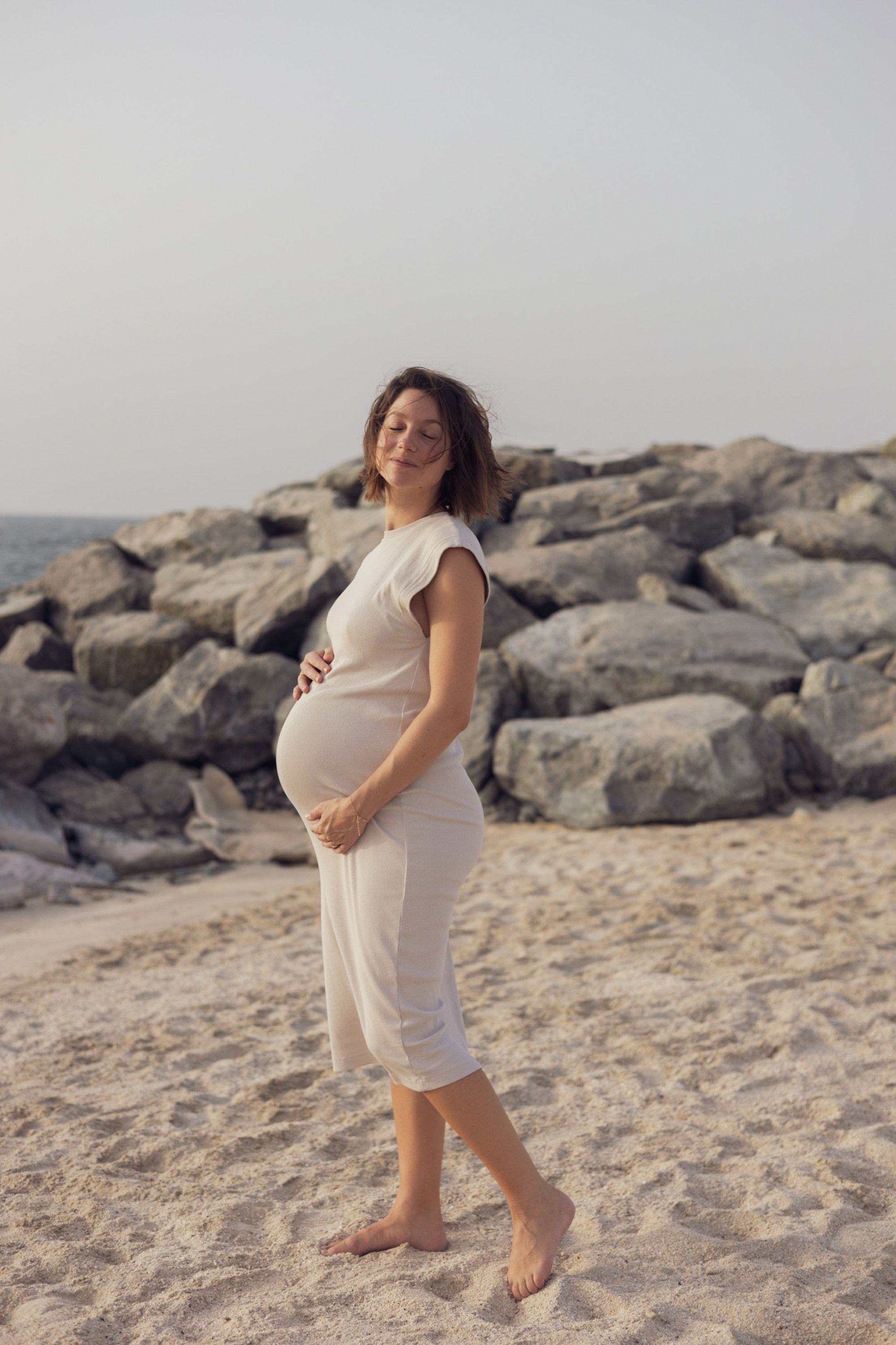 Maternity Session — Beach. Family Photographer in Dubai