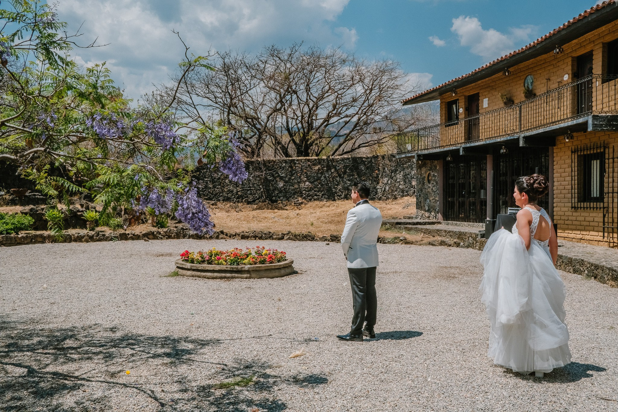 Yenisel & Raul / Tepoztlan. Wedding and family photographer in Mexico City
