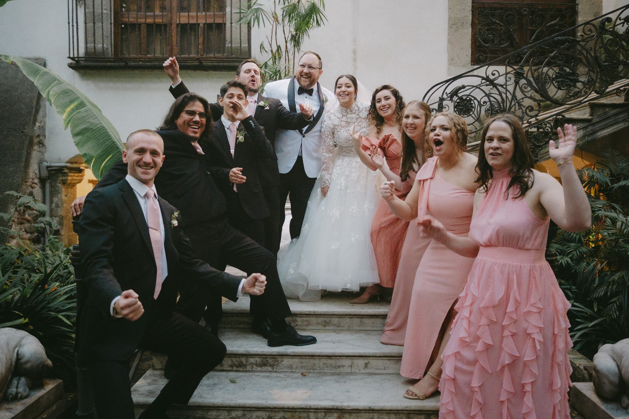 Isavira & Andrew. Wedding and family photographer in Mexico City