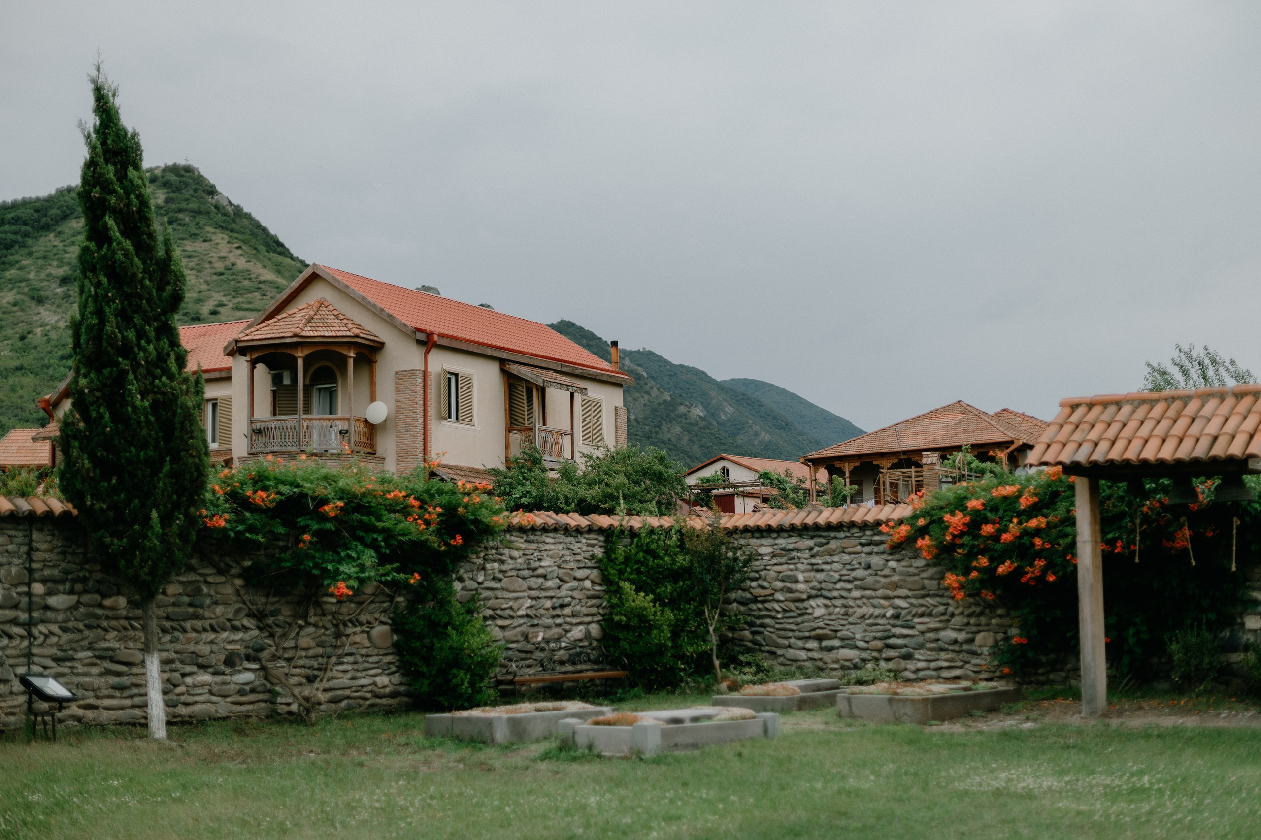Mtsheta (40 min from Tbilisi)/Мцхета (40 мин от Тбилиси). Photographer Anna Nazarenko