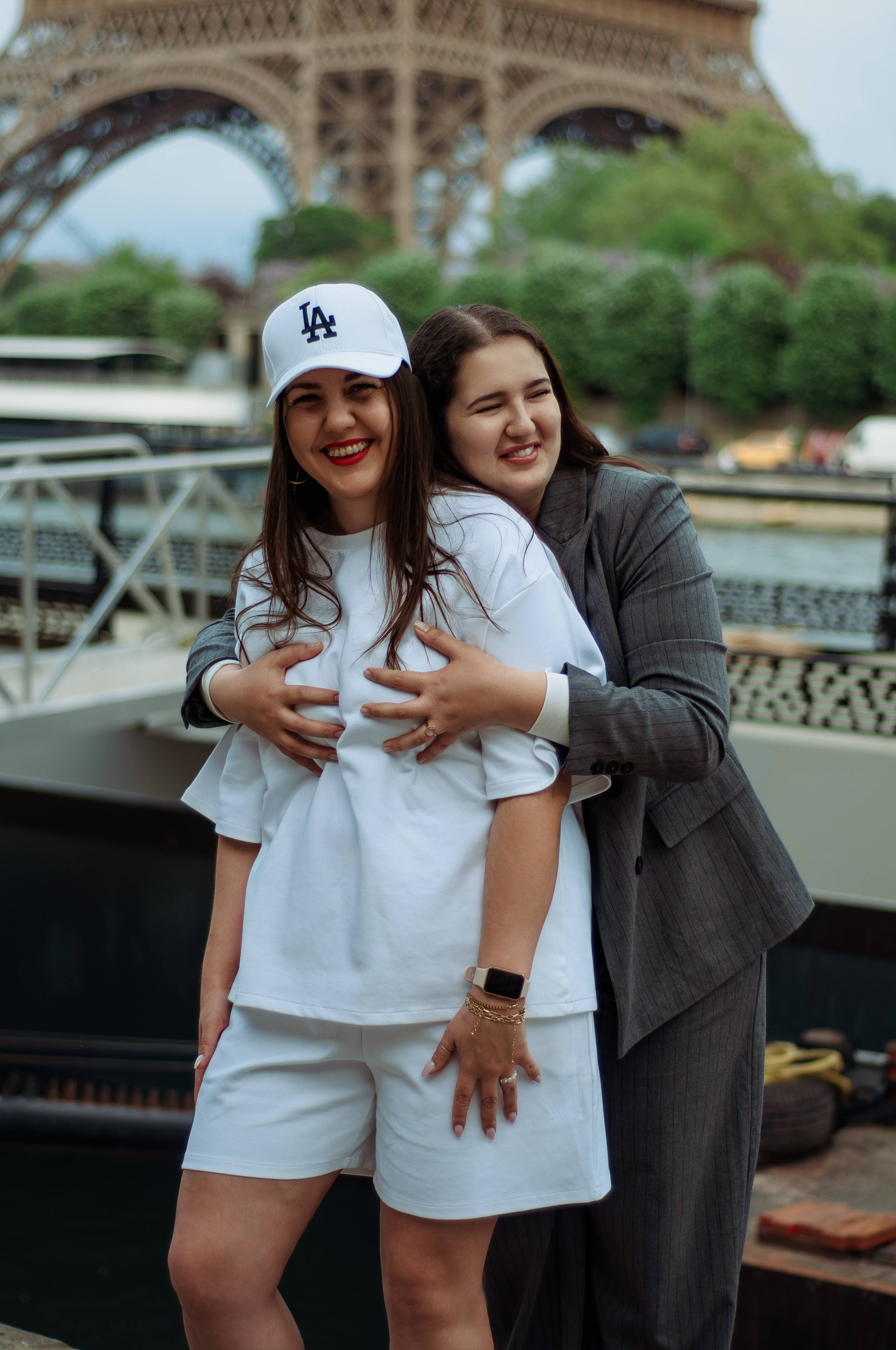 Инна и Камиля — день рождения в Париже. Paris photographer — Polina Osipova