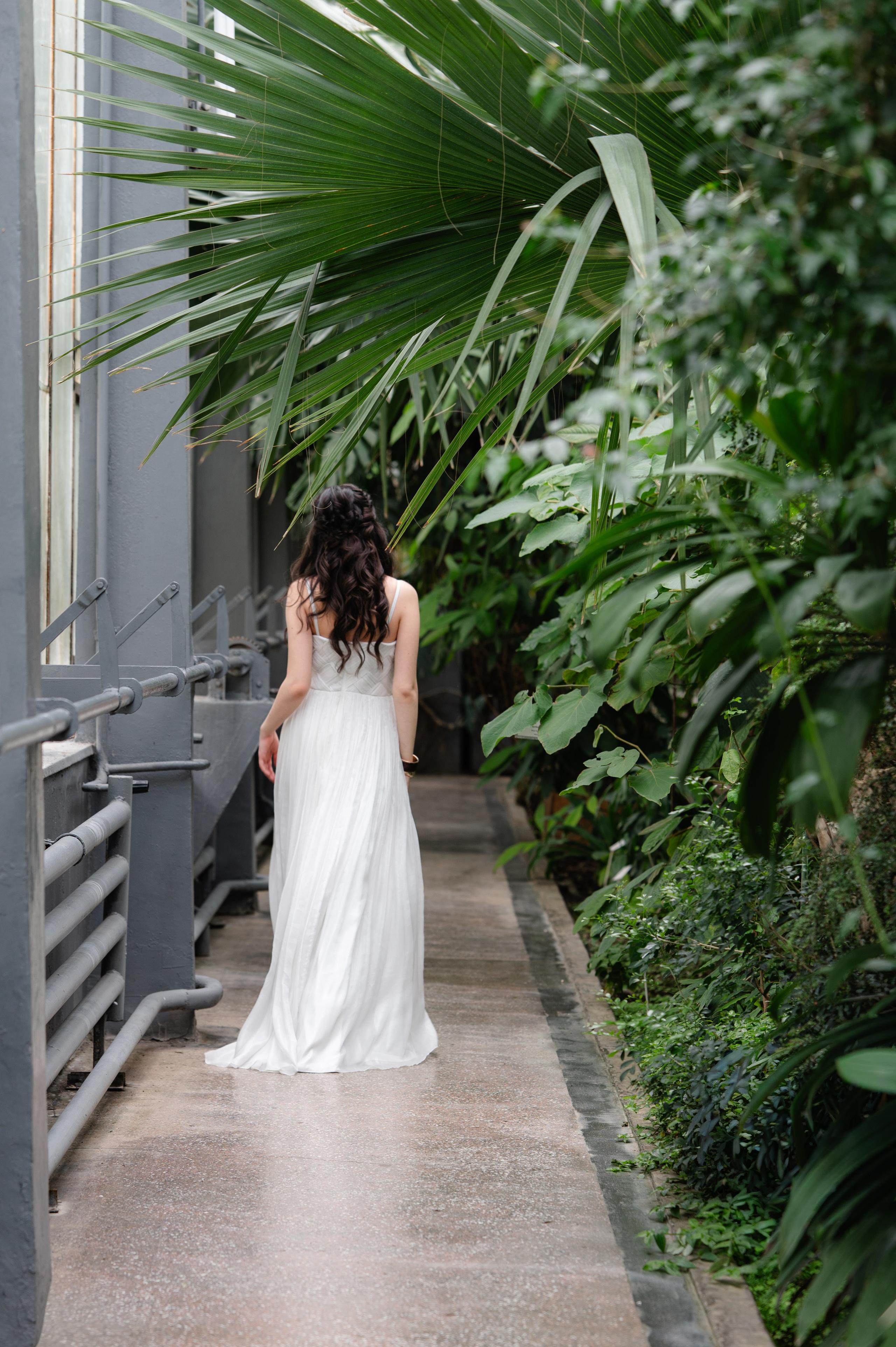Botanical BRIDE. Alexandra Hanu Photographer