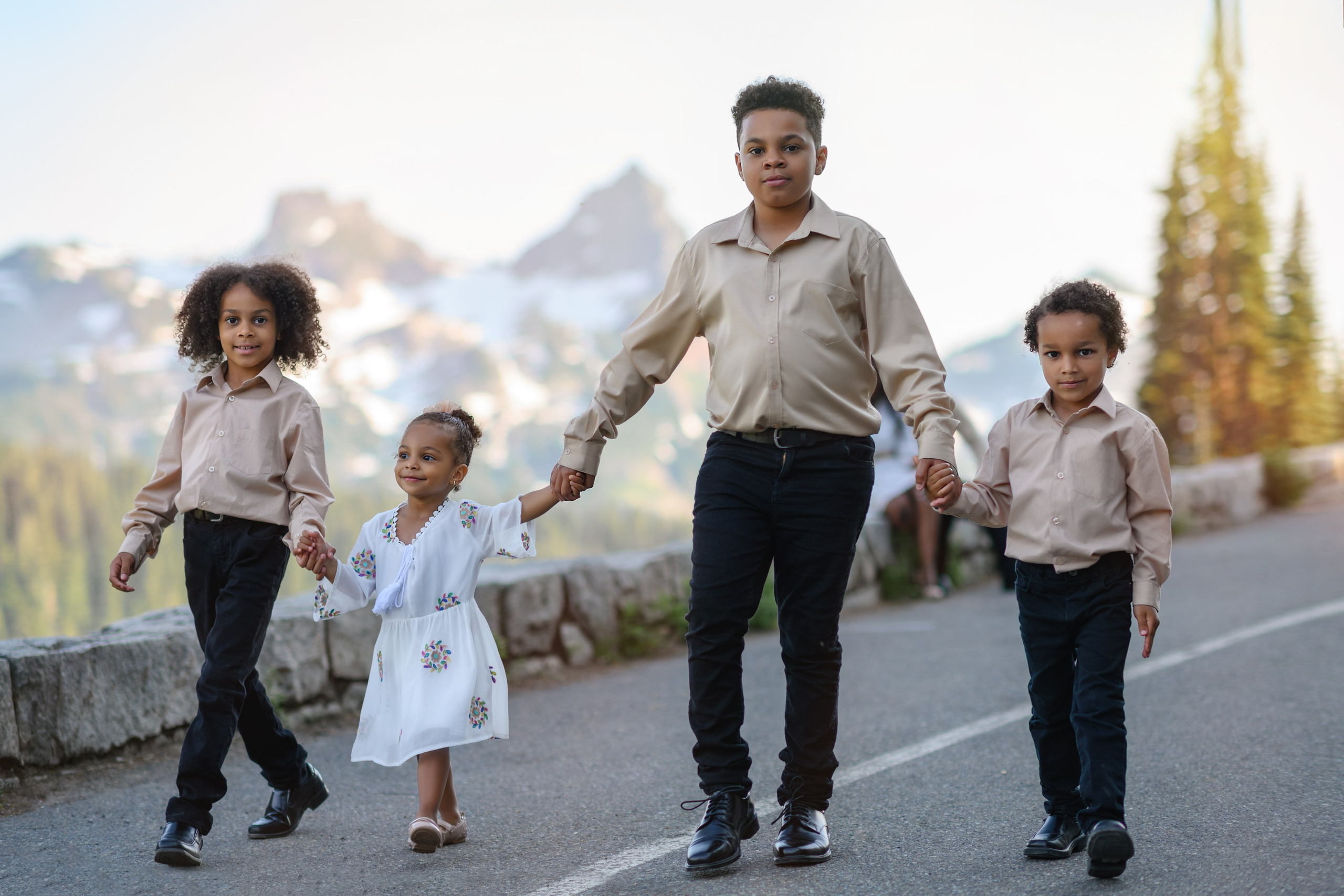 Carline and her family. Wedding & family photography in Seattle area. Helen Michelle photographer